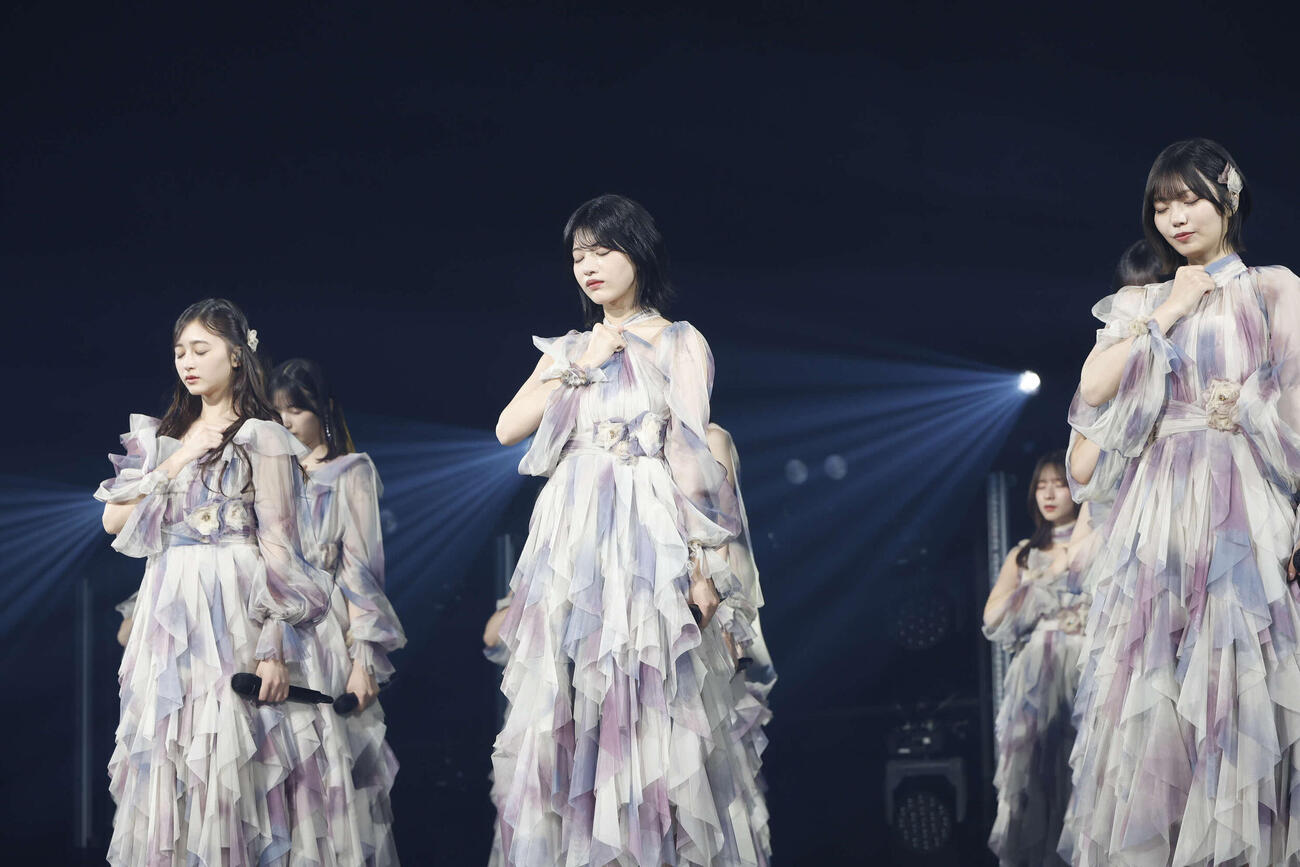 日大入学式にサプライズ登場した乃木坂46