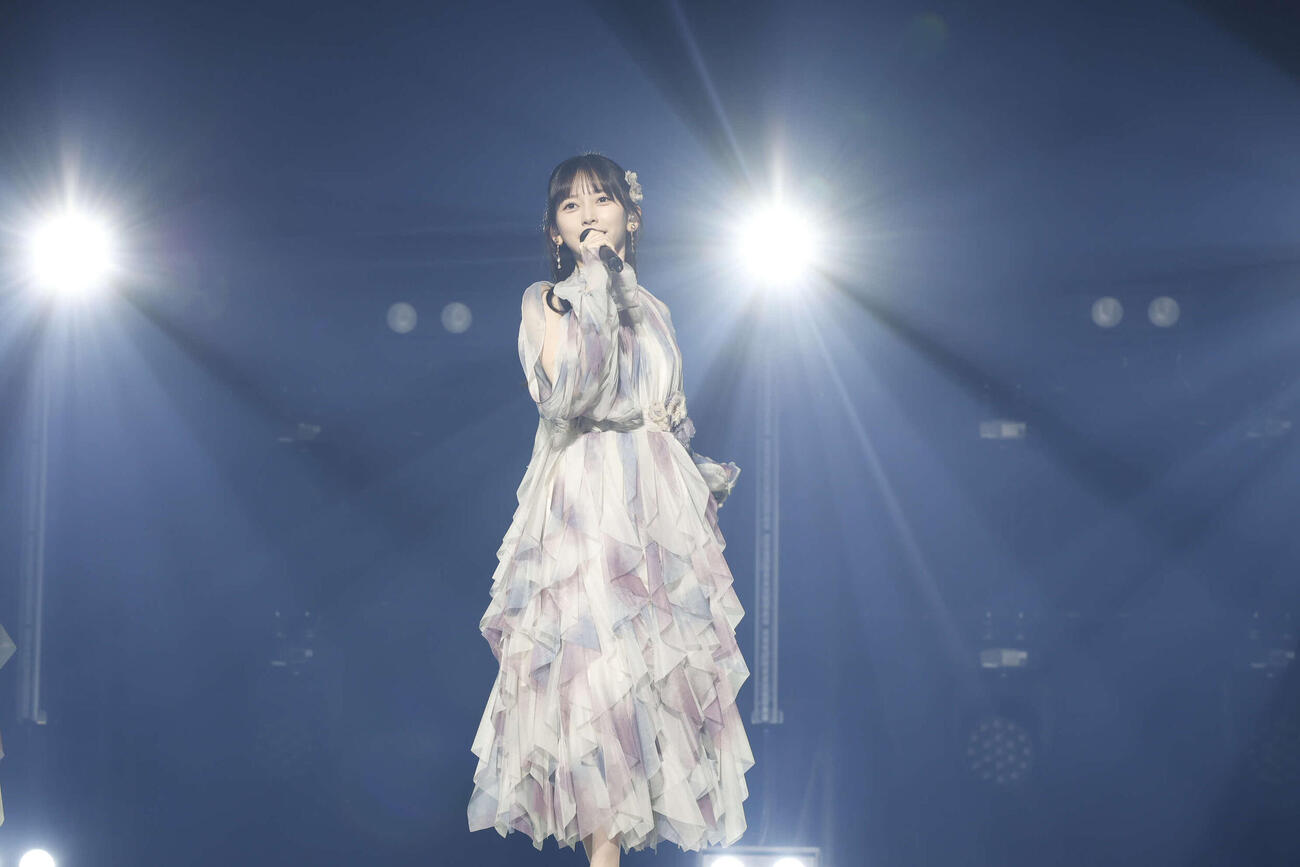 日大入学式にサプライズ登場した乃木坂46