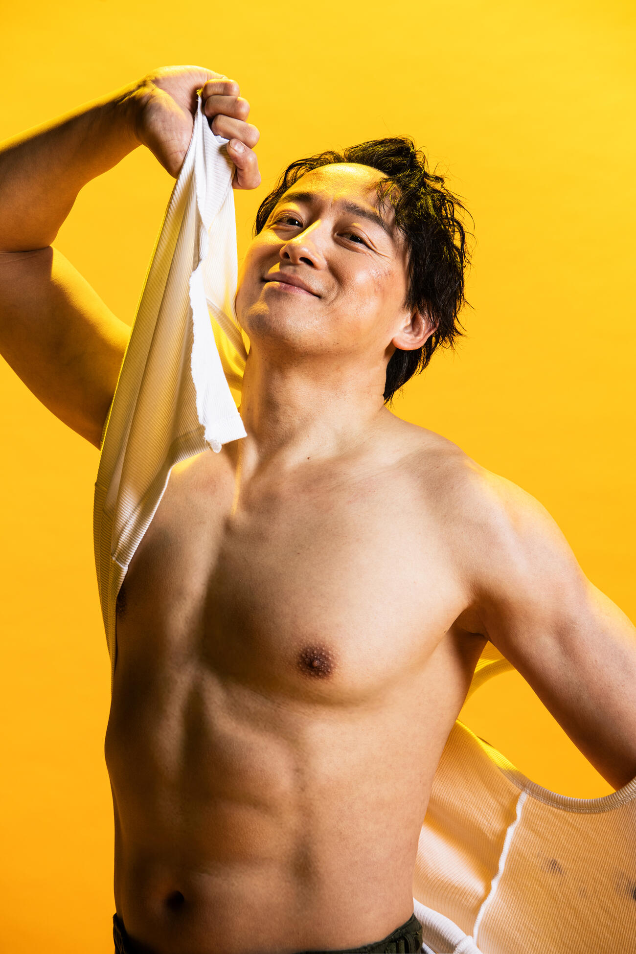 日米合作ブロードウェーミュージカル「フル・モンティ」に主演する山本耕史