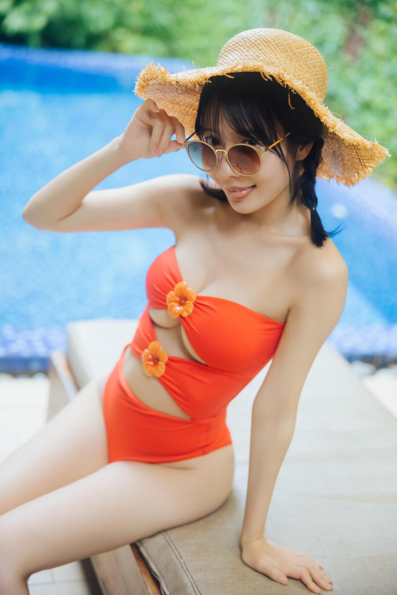奥ゆいの写真集「ゆいゆい」から（（C）KADOKAWA／横山マサト提供）