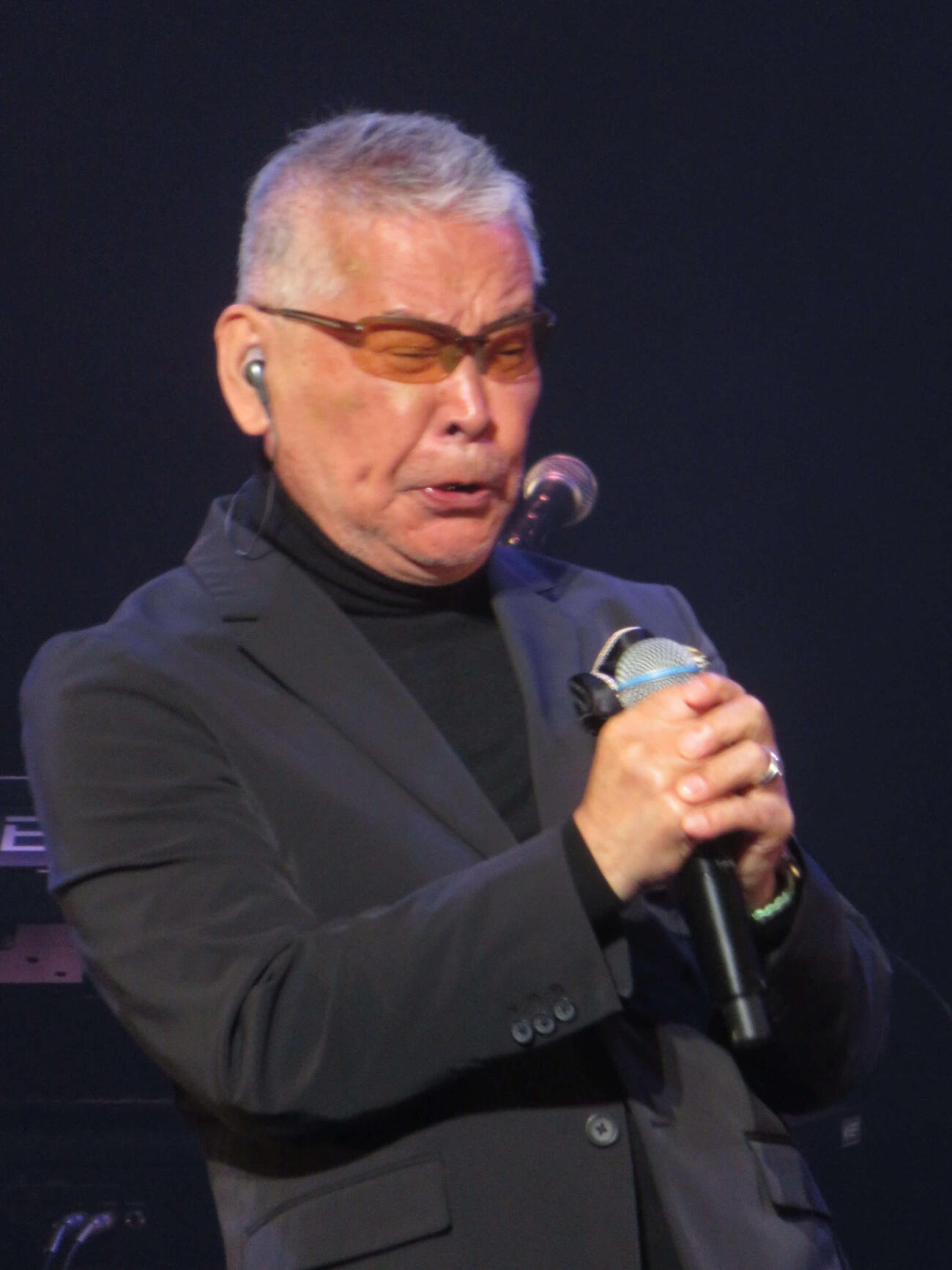 “台湾の至宝”楊烈の世界ツアー「自由之地」日本公演にゲスト出演した千昌夫（撮影・川田和博）