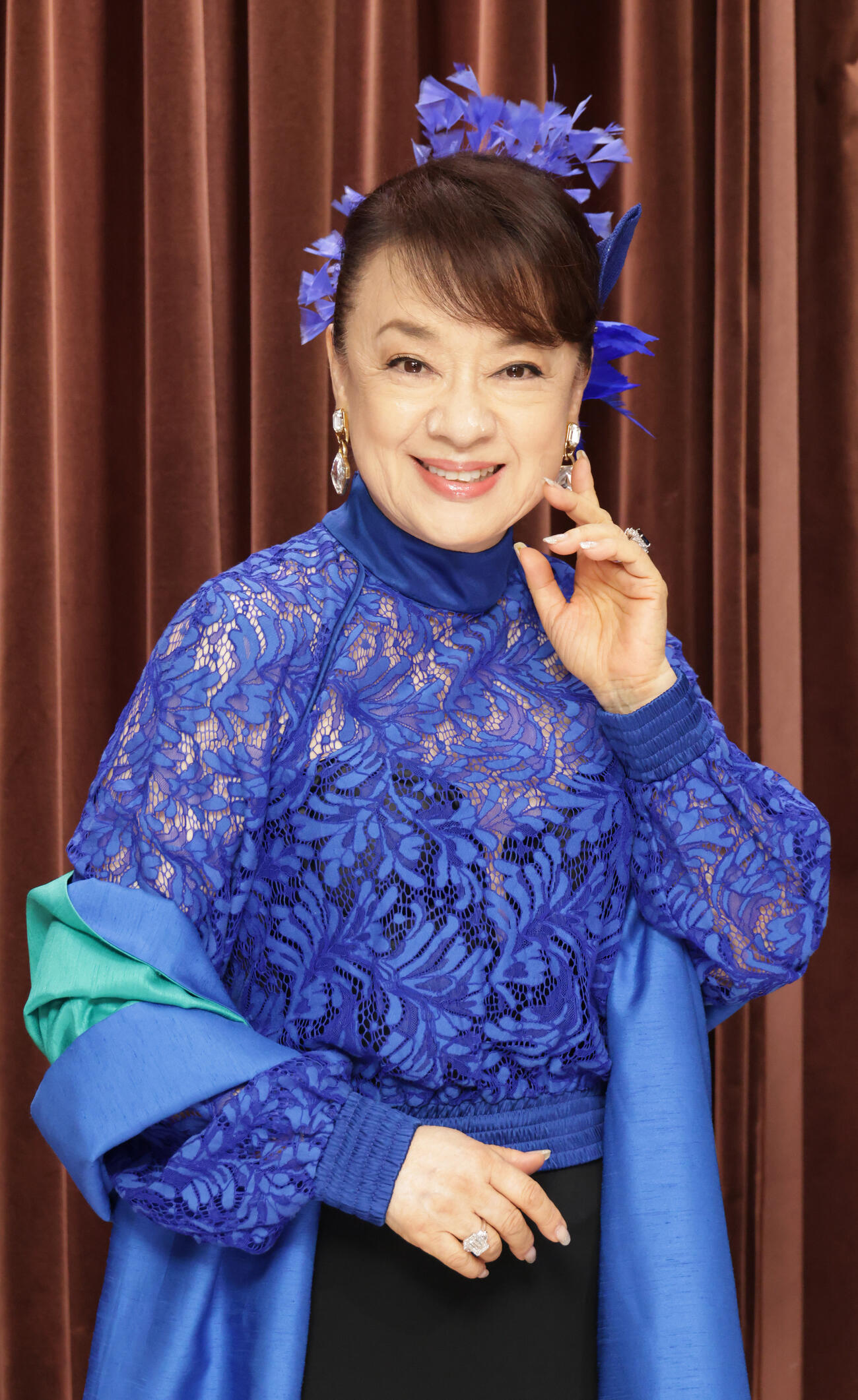 ライブ前に囲み会見を行ったジュディ・オング（撮影・中島郁夫）