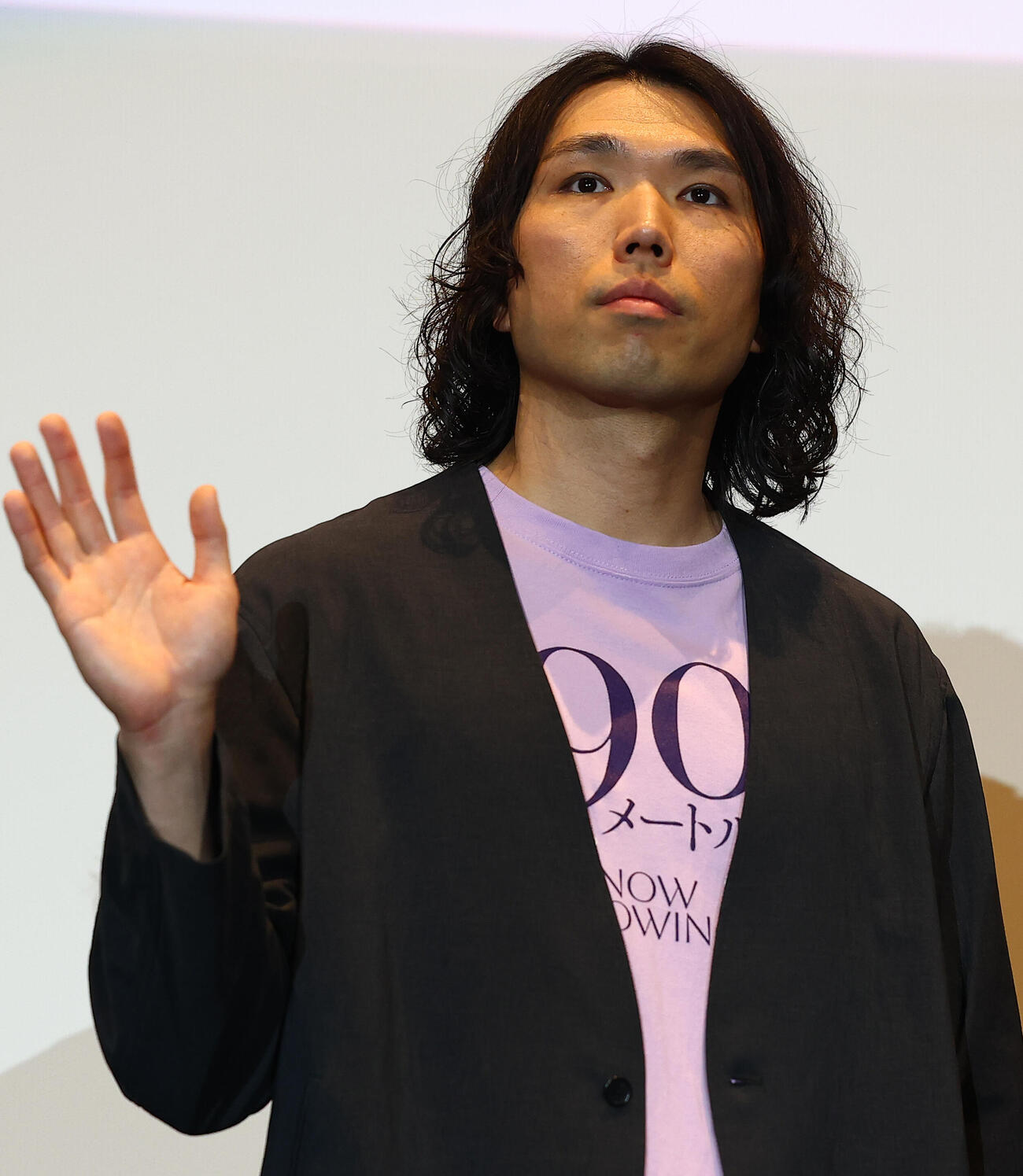 映画「90メートル」公開御礼舞台あいさつに登場した中川駿監督（撮影・野上伸悟）