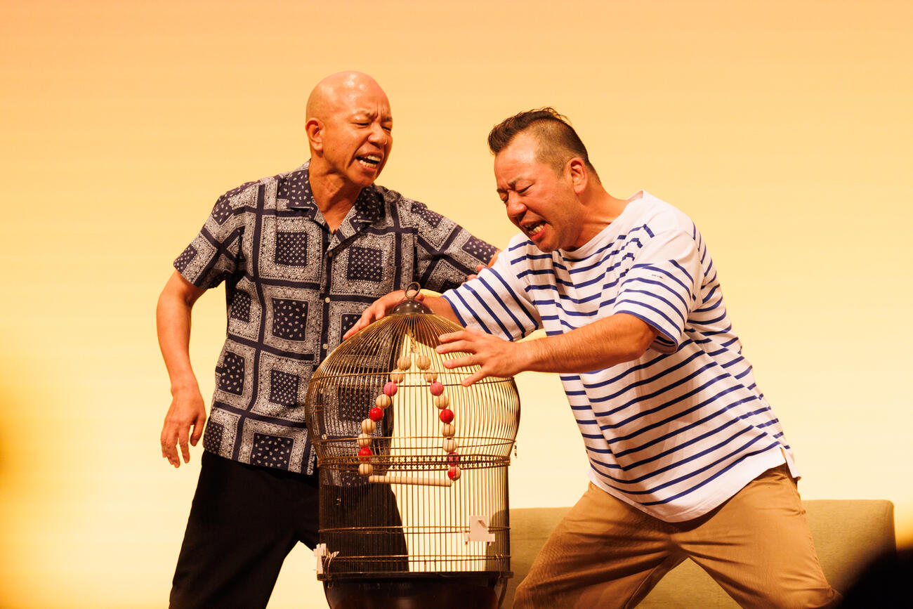単独ライブ「暴音（ぼうおん）」を開催するバイきんぐの小峠英二（左）と西村瑞樹