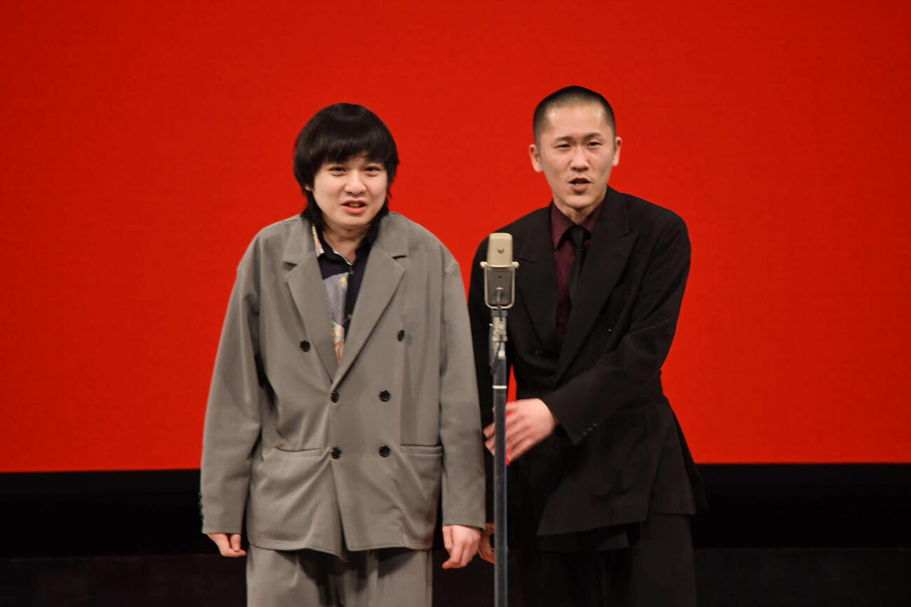 家族チャーハンの大石（左）と江頭（2026年1月撮影）