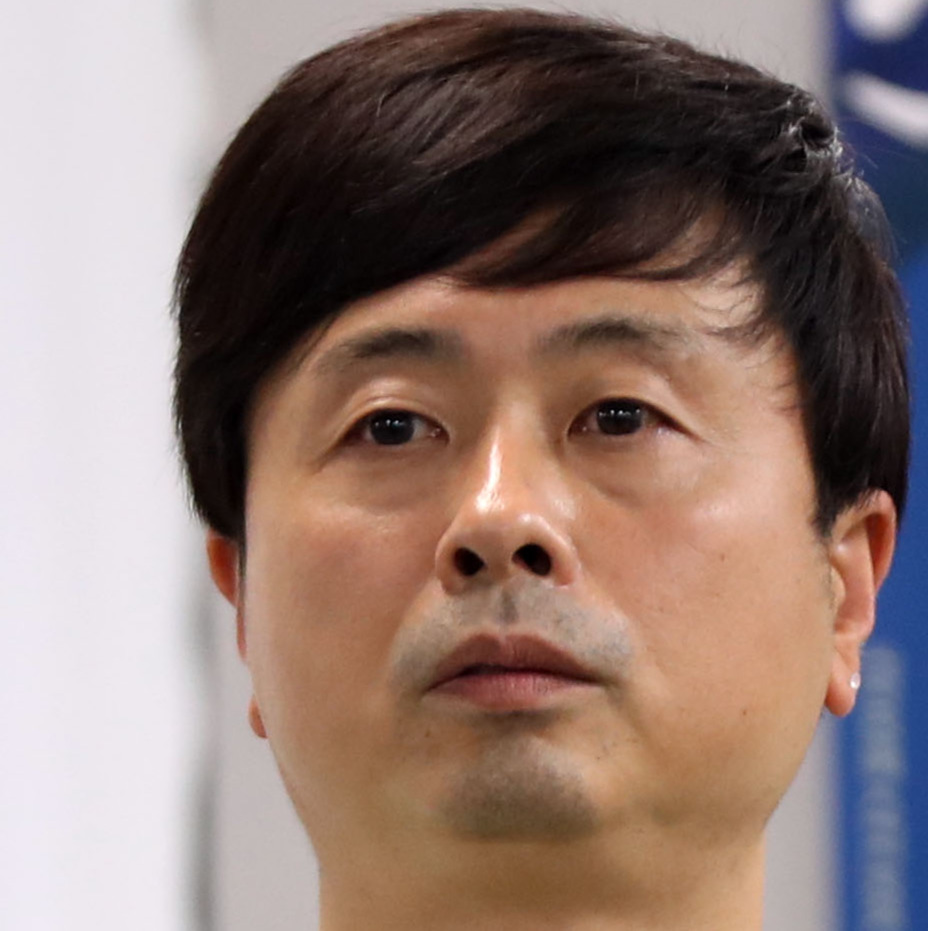 次長課長の河本準一（2022年撮影）