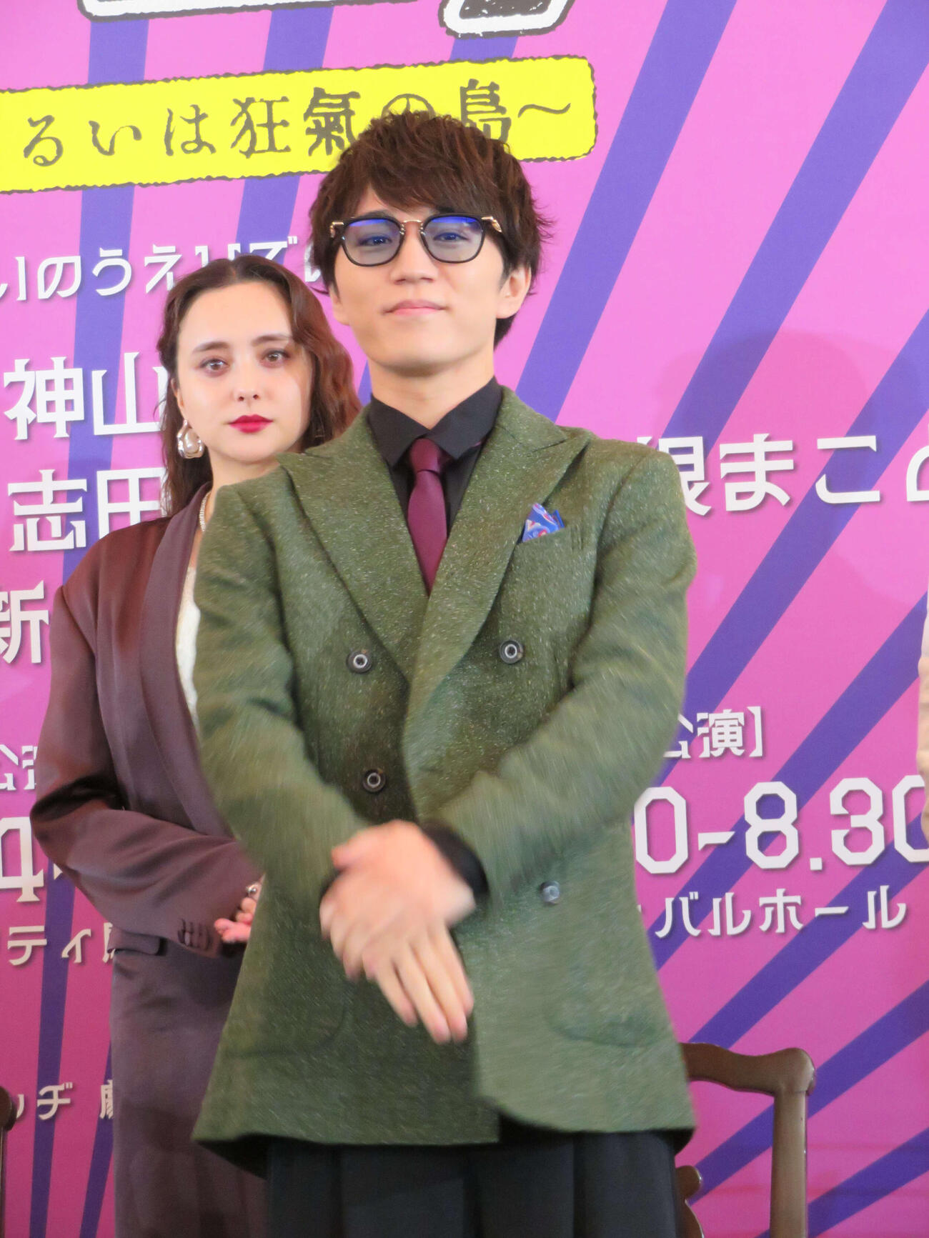 2026年劇団☆新感線46周年興行・夏公演　SHINKANSEN☆RSP　怪奇骨董音楽劇「アケチコ！～蒸気の黒ダイヤ、あるいは狂気の島～」製作発表に出席した神山智洋と石田ニコル（撮影・村上幸将）
