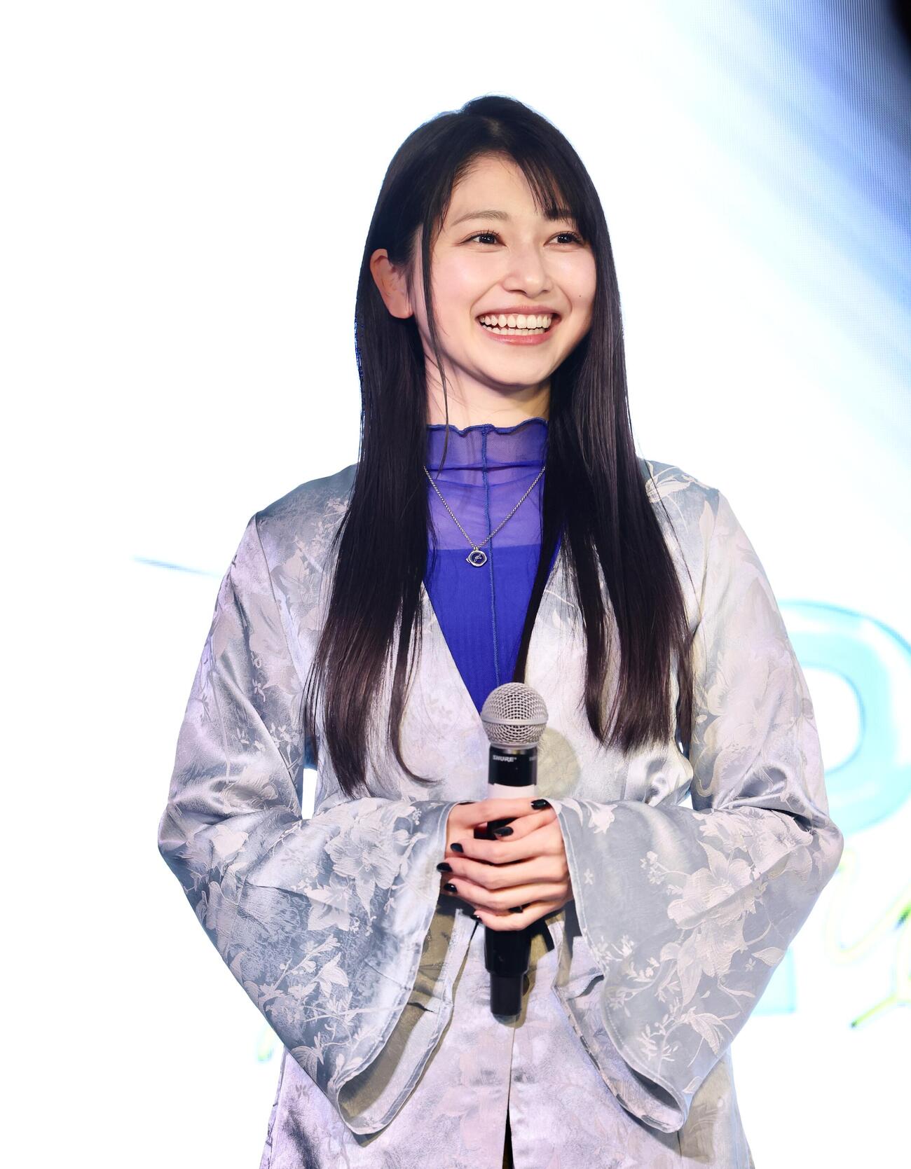 テンカラット・ミュージックレイン共同開催新人発掘・育成プロジェクト「OPALIS」発表記者会見に臨む雨宮天（撮影・河田真司）