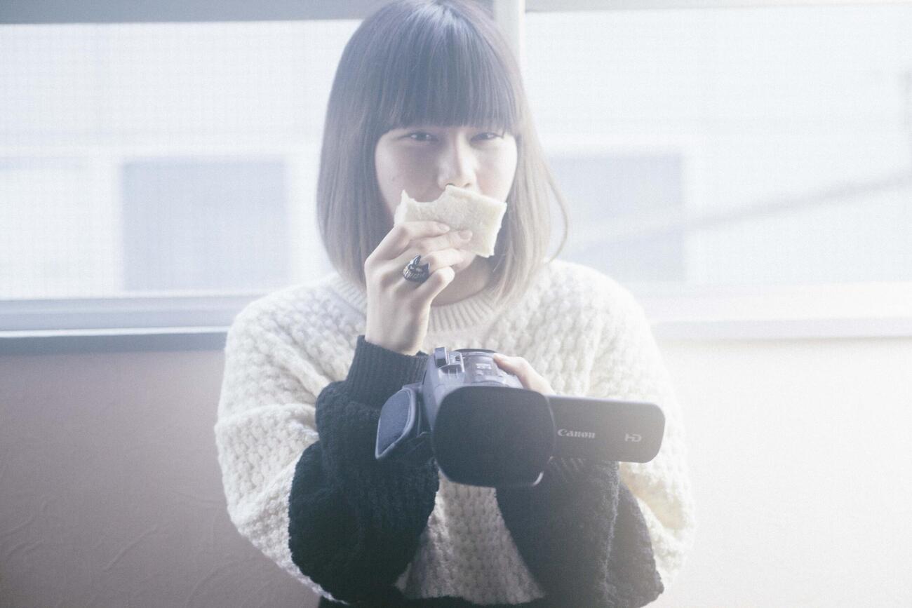 映画「ママがもうこの世界にいなくても　私の命の日記」の山戸結希監督