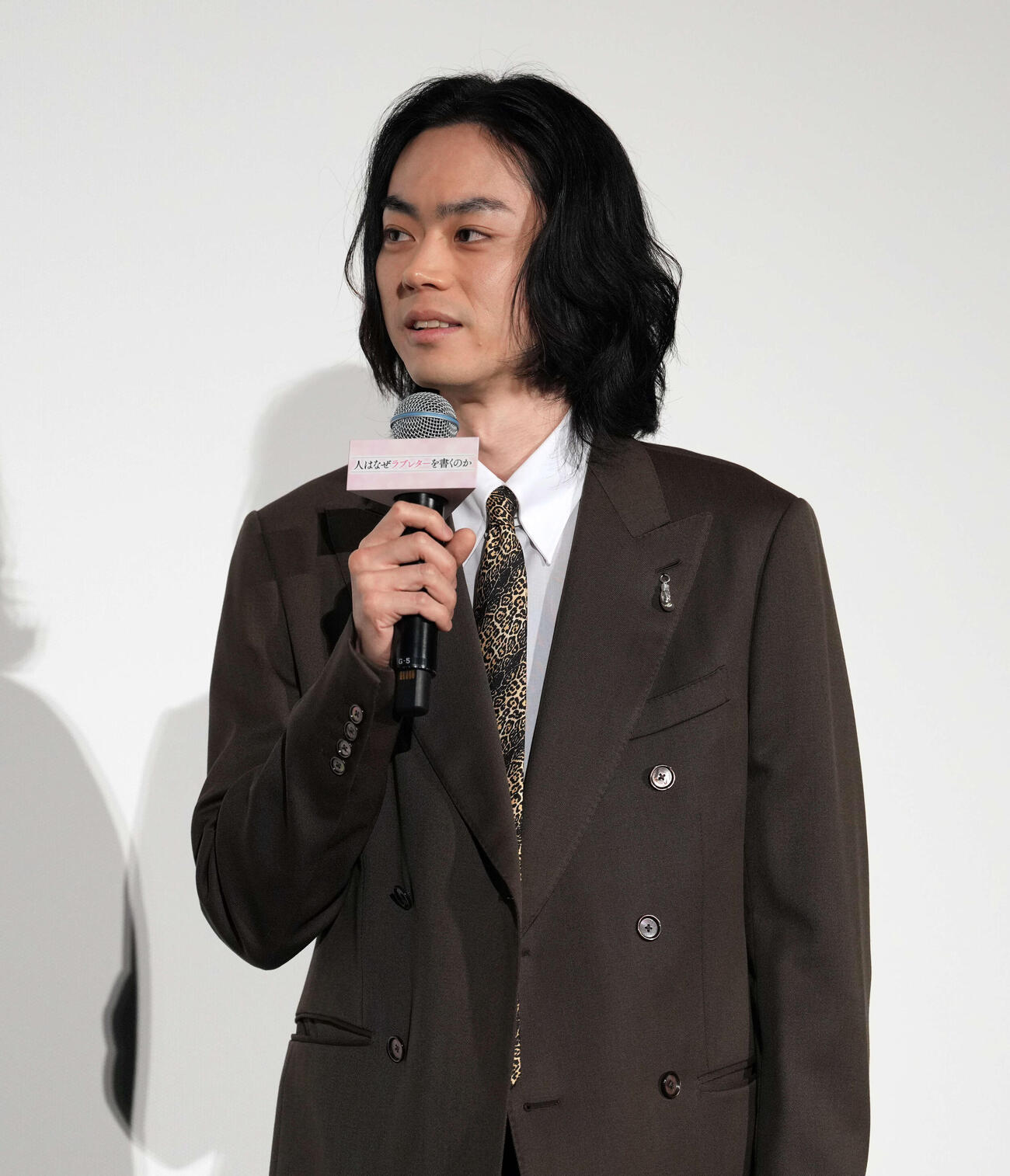 映画「人はなぜラブレターを書くのか」初日舞台あいさつに登壇する菅田将暉（撮影・小島史椰）