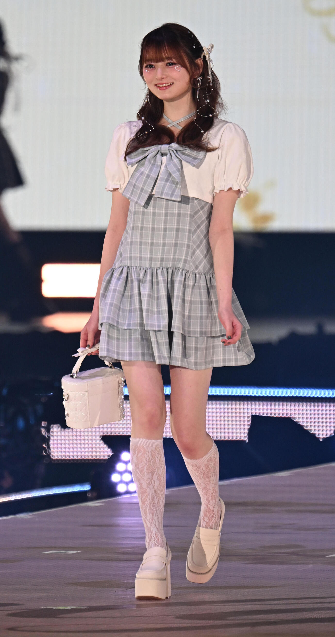 ファッション＆音楽イベント　Rakuten GirlsAward 2026SPRING／SUMMERでランウェイに登場した高比良由菜（撮影・千葉一成）
