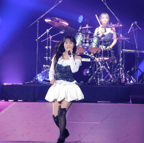 韓国４人組ガールズバンドQWER来日、ボーカルは元NMB48「日本のファンともっと会える」