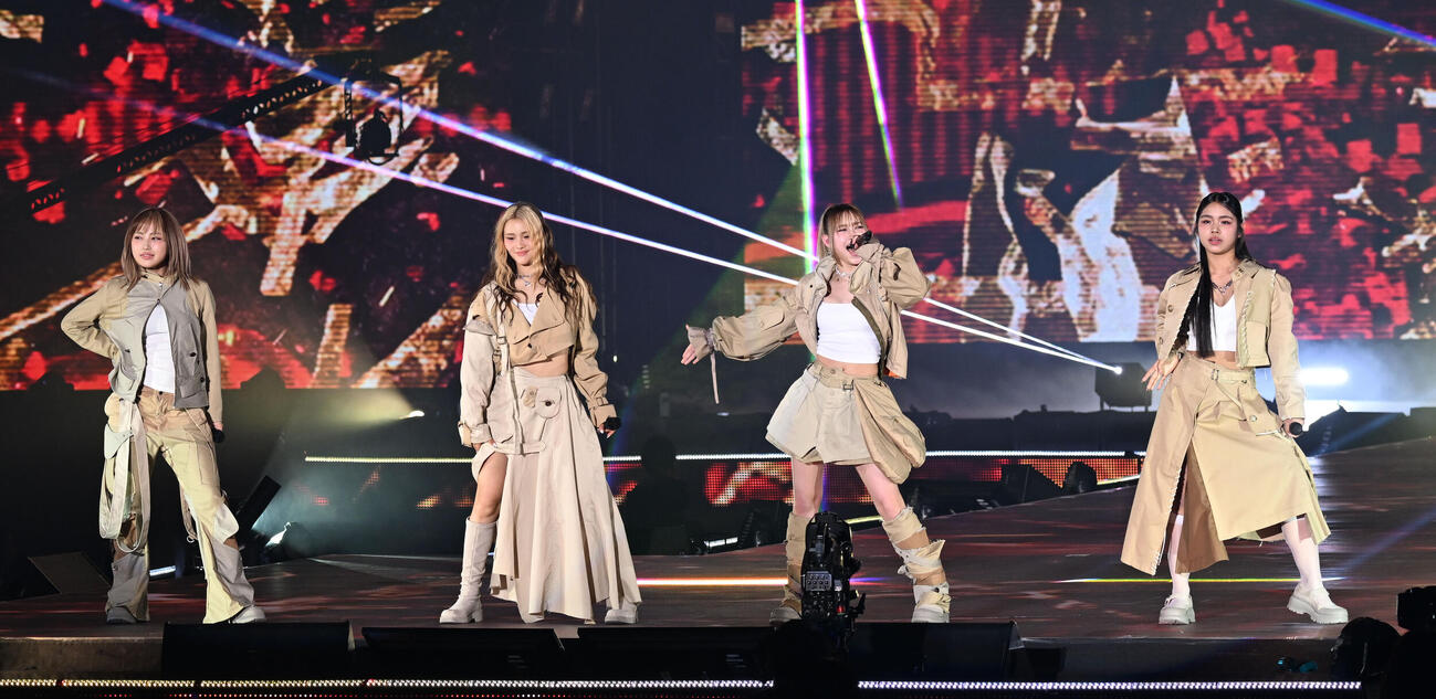 ファッション＆音楽イベント　Rakuten GirlsAward 2026SPRING／SUMMERでライブパフォーマンスを披露する美麗－Bi－ray－（撮影・千葉一成）
