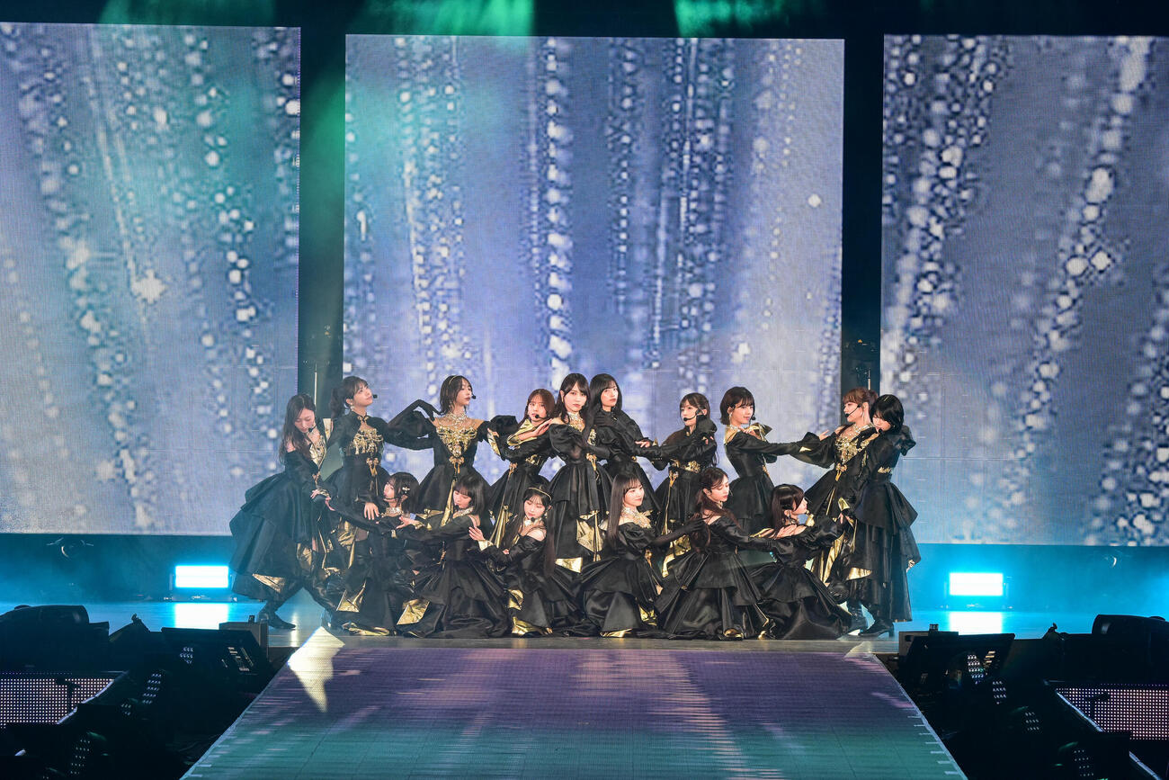 ライブを行うアーティストのトップバッターとして登場した乃木坂46（C）Rakuten GirlsAward 2026 SPRING／SUMMER