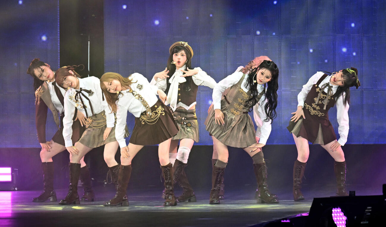 ファッション＆音楽イベント　Rakuten GirlsAward 2026SPRING／SUMMERでライブパフォーマンスを披露するME:I（撮影・千葉一成）
