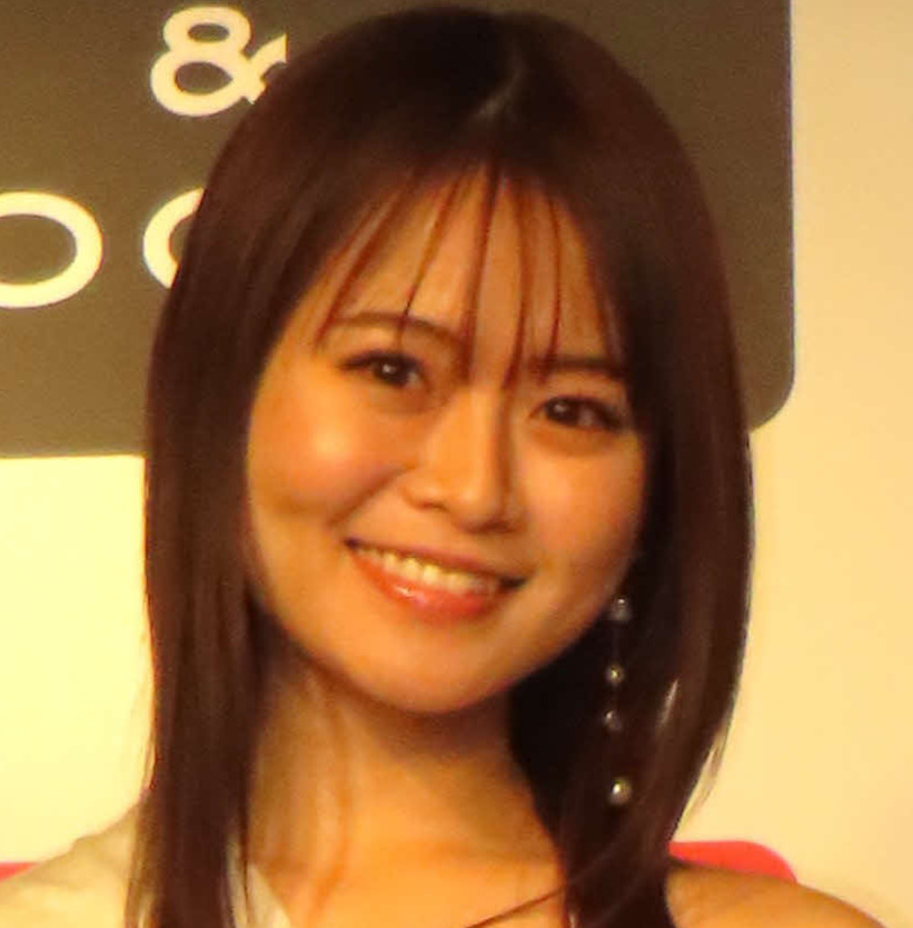 山崎怜奈（2024年撮影）