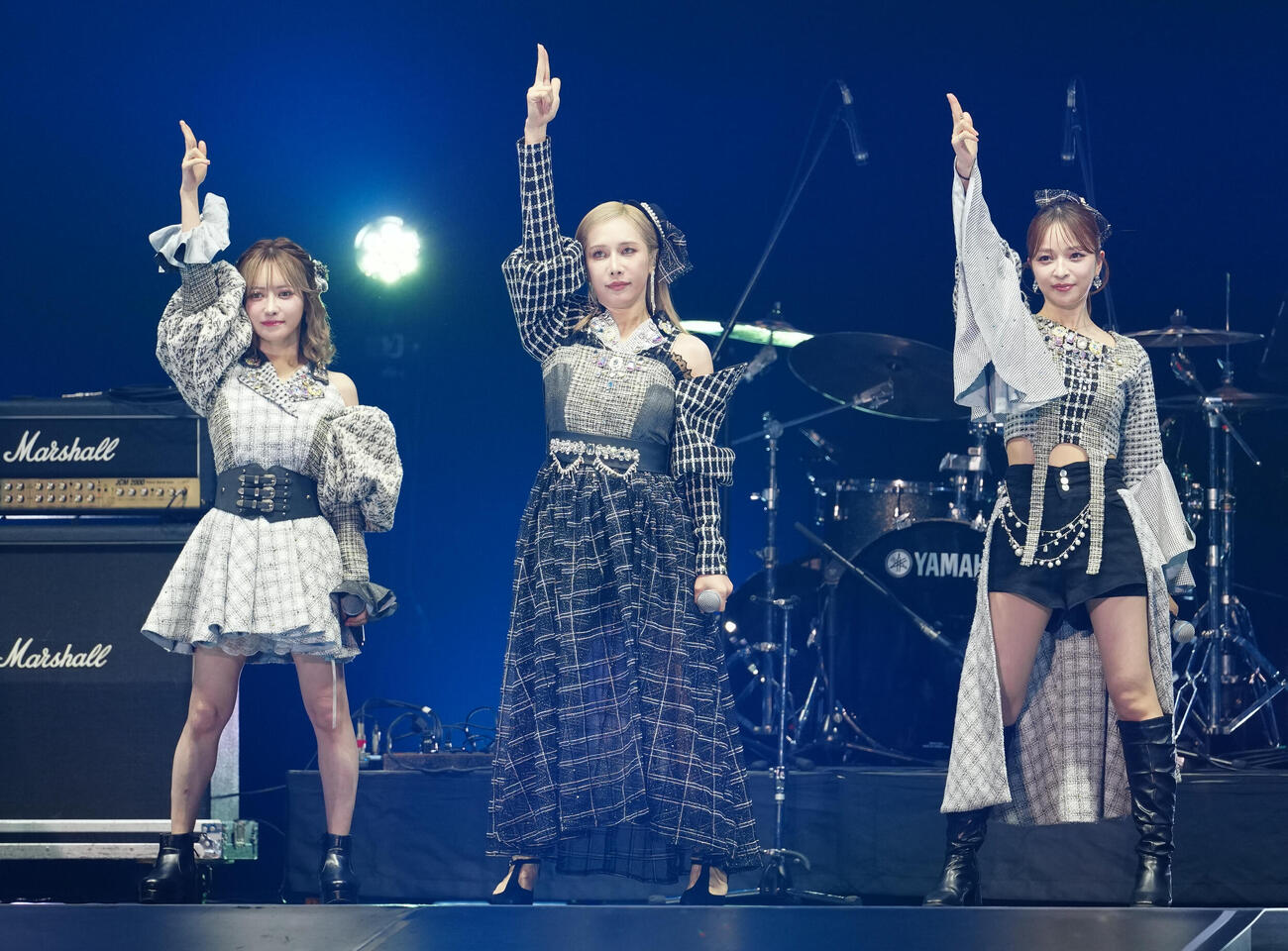 「JJ50thAnniversaryFest2026」でパフォーマンスするヘラヘラ三銃士（撮影・鈴木みどり）