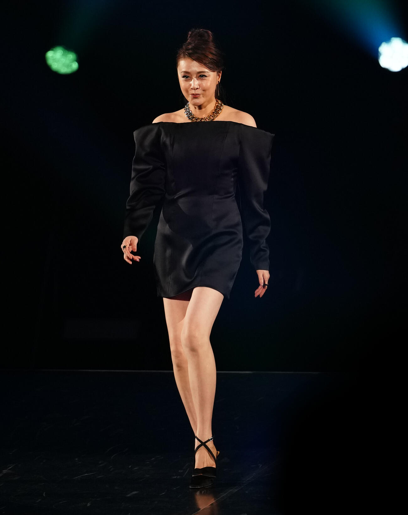 「JJ50thAnniversaryFest2026」でランウェイを歩く藤原紀香（撮影・鈴木みどり）