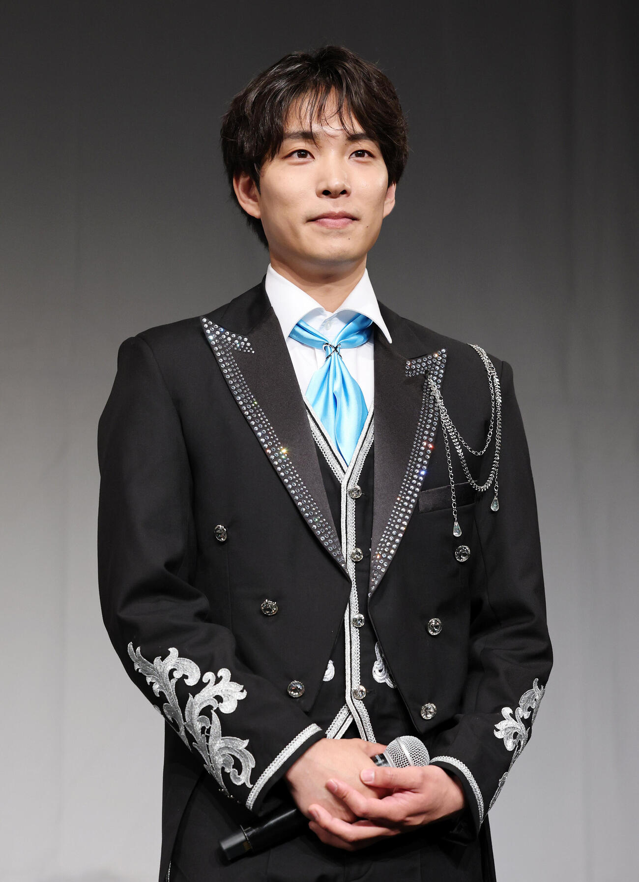 「SHiZUKU」お披露目会に臨む門脇リースリング卓史（撮影・鈴木正人）