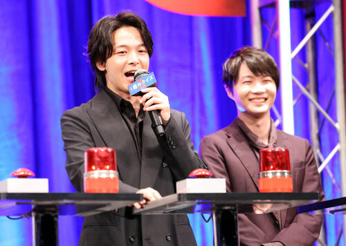 中村倫也「俳優20年の一つの集大成になれば」主演映画「君のクイズ」完成披露