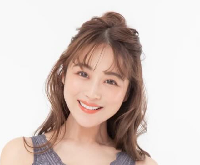 50キロと46キロの比較写真をアップした鈴木奈々（鈴木奈々のインスタグラムから）