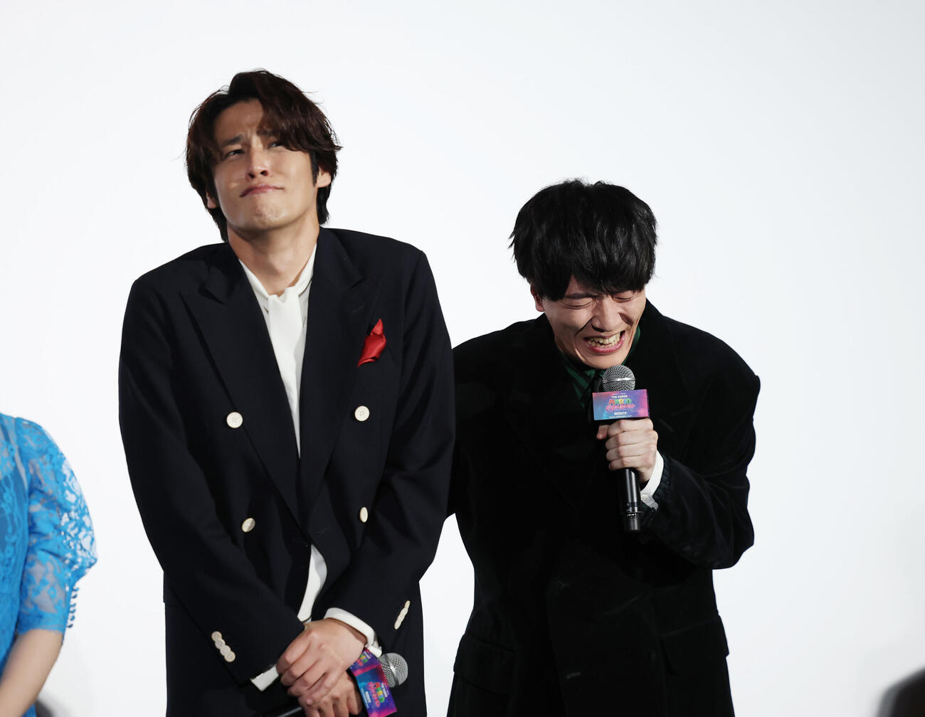 ジャパンプレミア試写に登壇しあいさつで宮野真守（左）による畠中祐　（撮影・増田悦実）