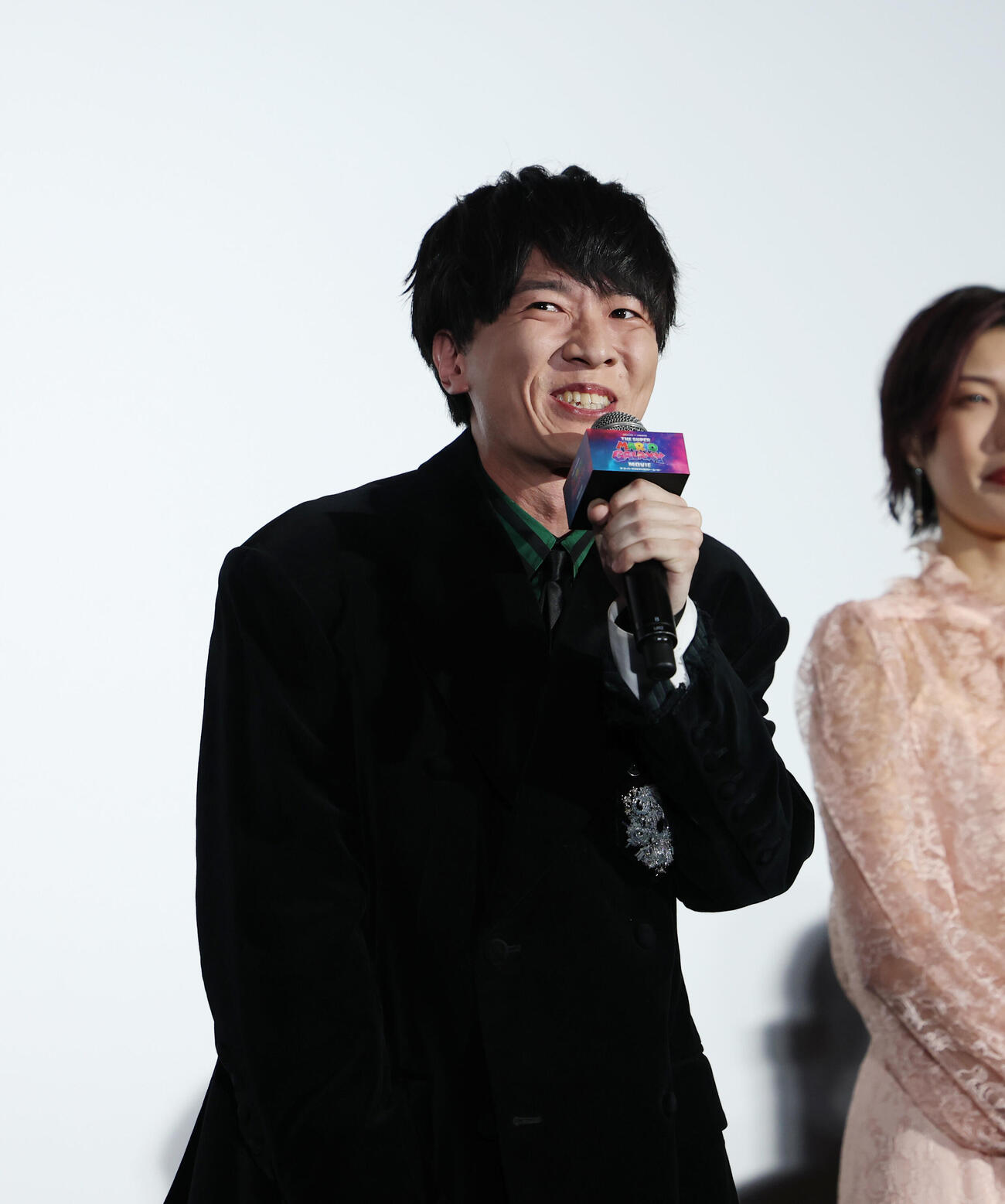 ジャパンプレミア試写に登壇しあいさつをする畠中祐　（撮影・増田悦実）