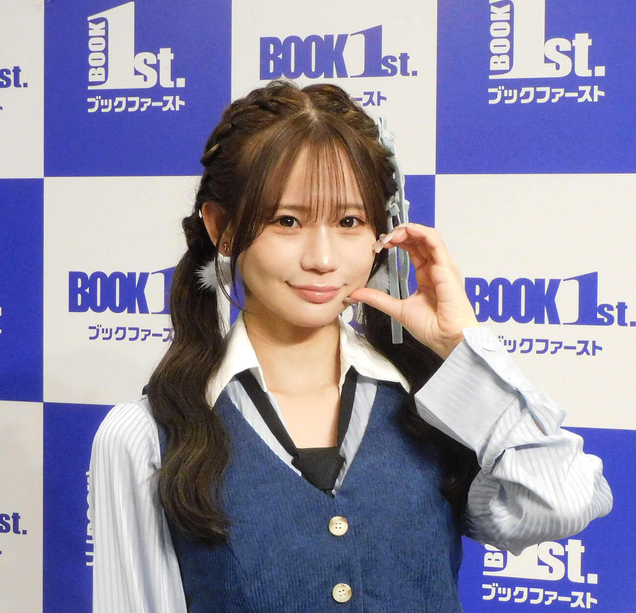 初の写真集「確信犯」の発売記念会見を行ったNMB48和田海佑（撮影・寺本吏輝）