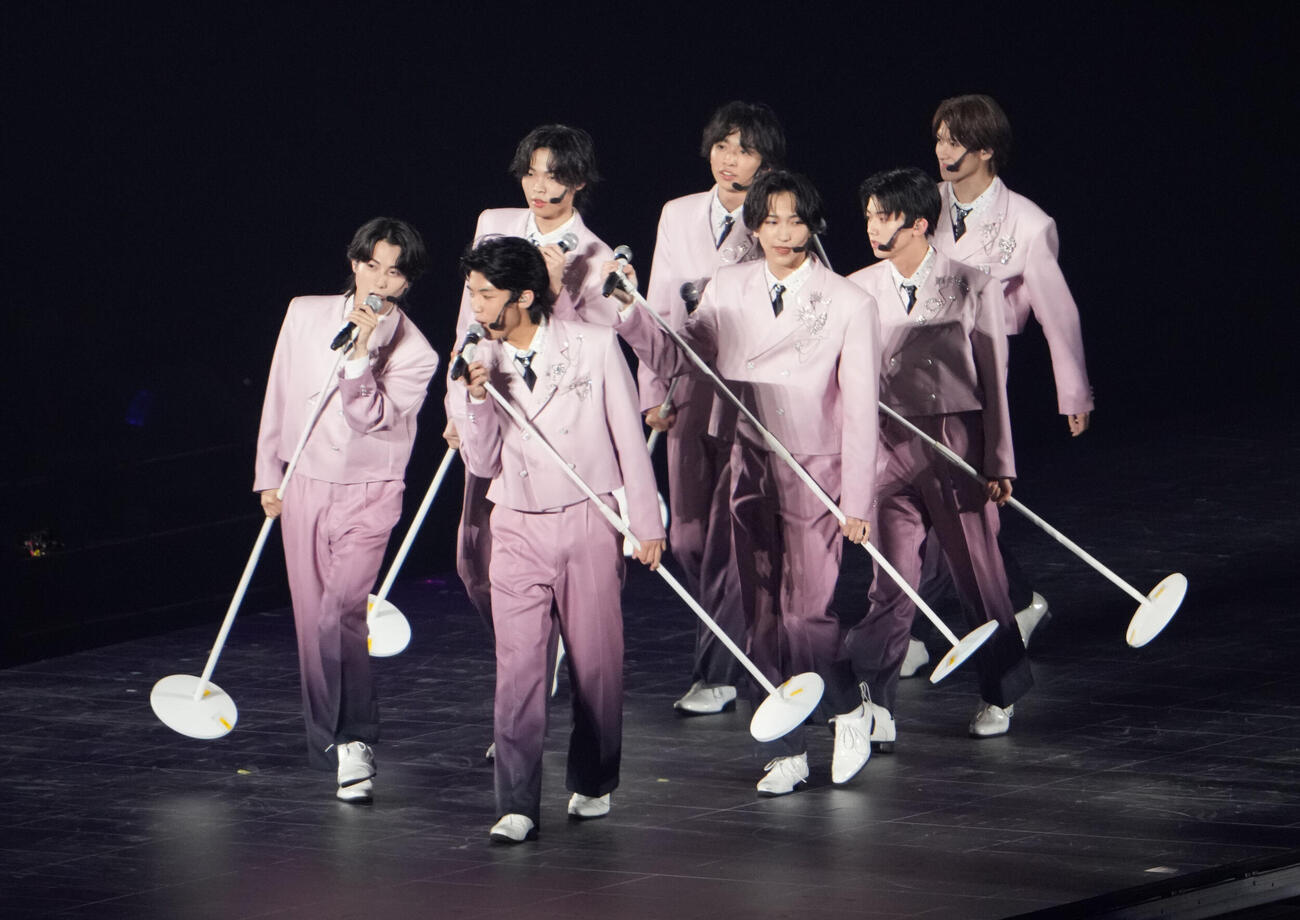 toHEROes～TOBE 3rd Super Live～　華麗なパフォーマンスでファンを魅了するCLASS SEVEN（撮影・森本幸一）