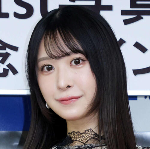 “令和の愛人”グラドル「むにむに増したら脚がおいしそうに」超ミニスカ脚線美「えっっっっっろ」
