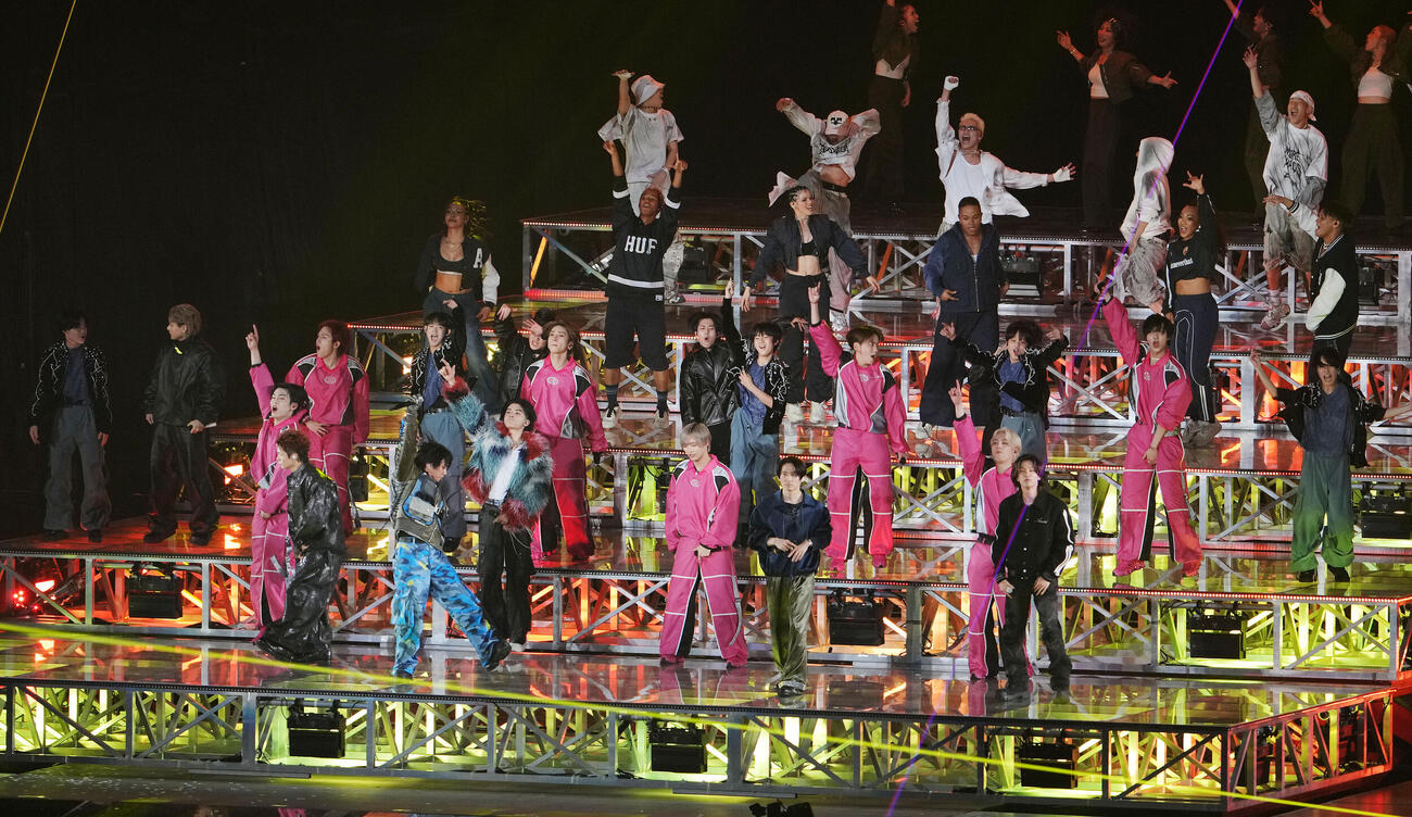 toHEROes～TOBE 3rd Super Live～　華麗なパフォーマンスでファンを魅了する出演者たち（撮影・森本幸一）＝2026年4月20日バンテリンドームナゴヤ