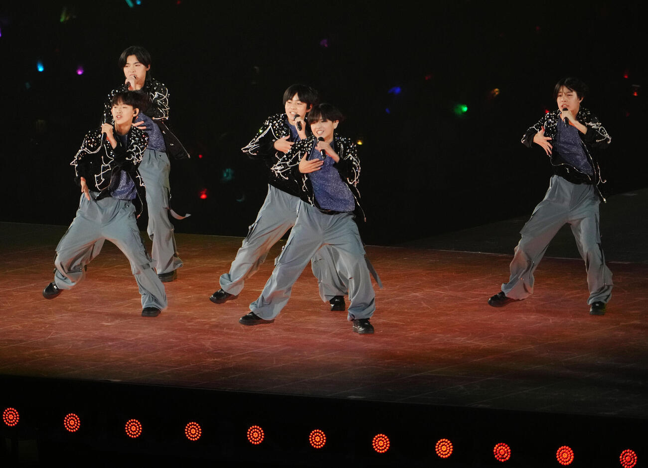 toHEROes～TOBE 3rd Super Live～　華麗なパフォーマンスでファンを魅了するwink first（撮影・森本幸一）＝2026年4月20日バンテリンドームナゴヤ