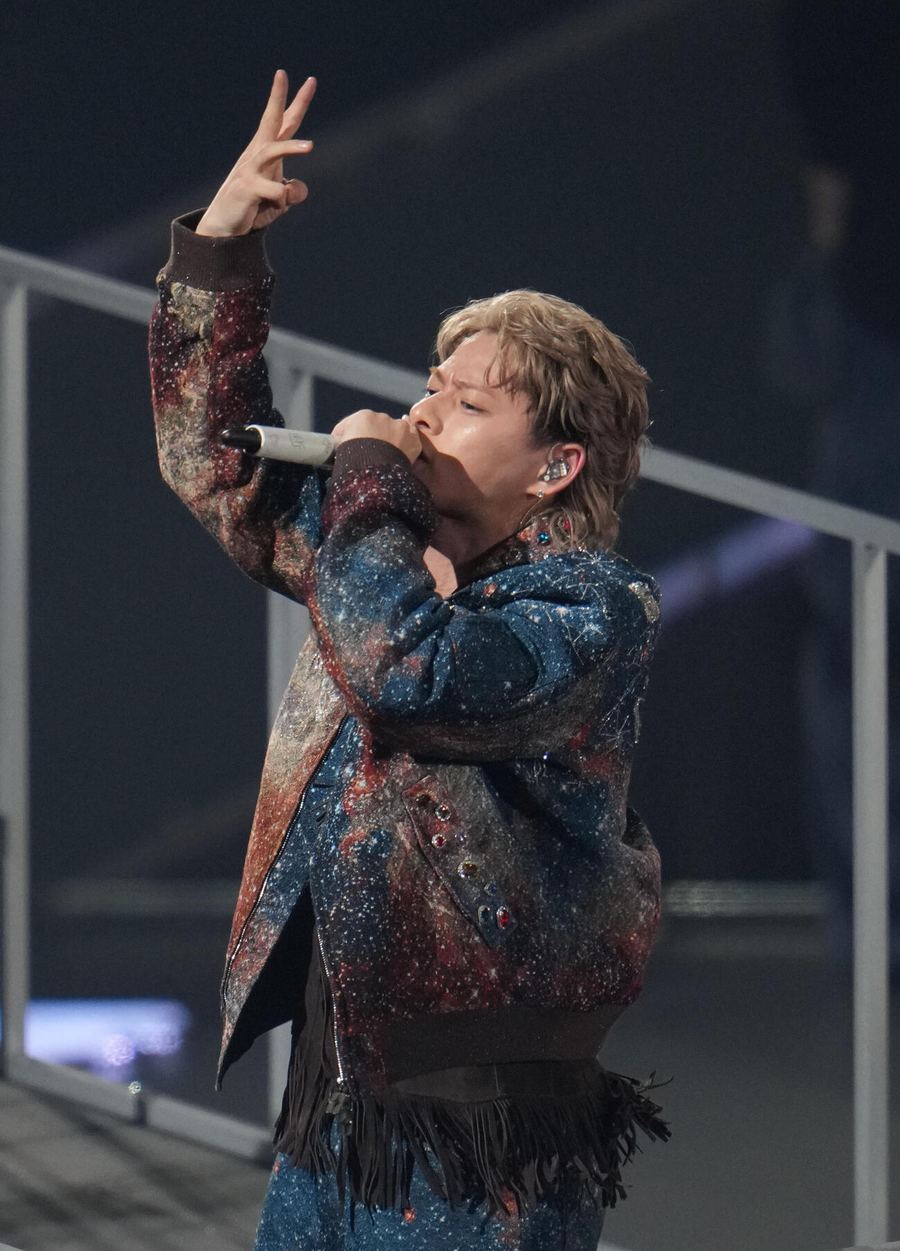 toHEROes～TOBE 3rd Super Live～　華麗なパフォーマンスでファンを魅了するNumber＿iの平野紫躍（撮影・森本幸一）