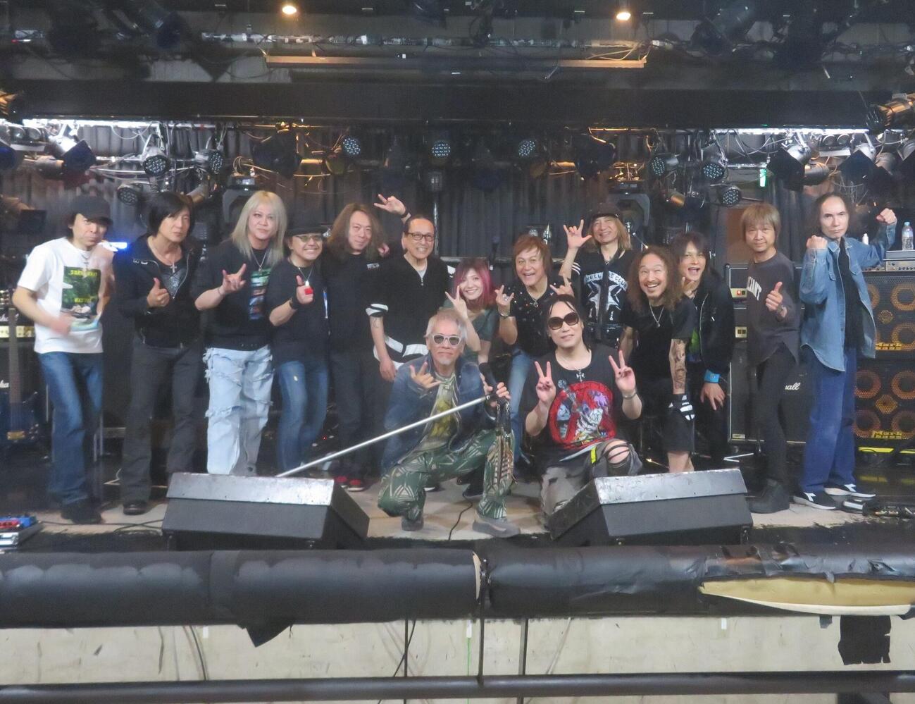「NoB追悼ライブ」に出演した「OSAMU METAL 80'S」「URUGOME」「GRAND－PRIX」「DAIDA LAIDA」（撮影・川田和博）