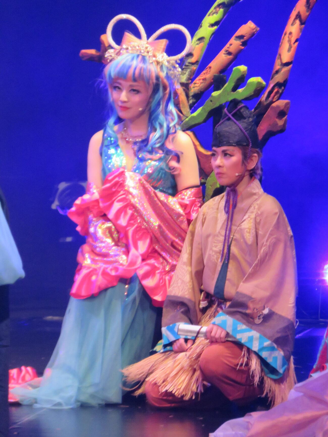 呼華歌劇団の舞台「海神別荘」で乙姫を演じる白須慶子