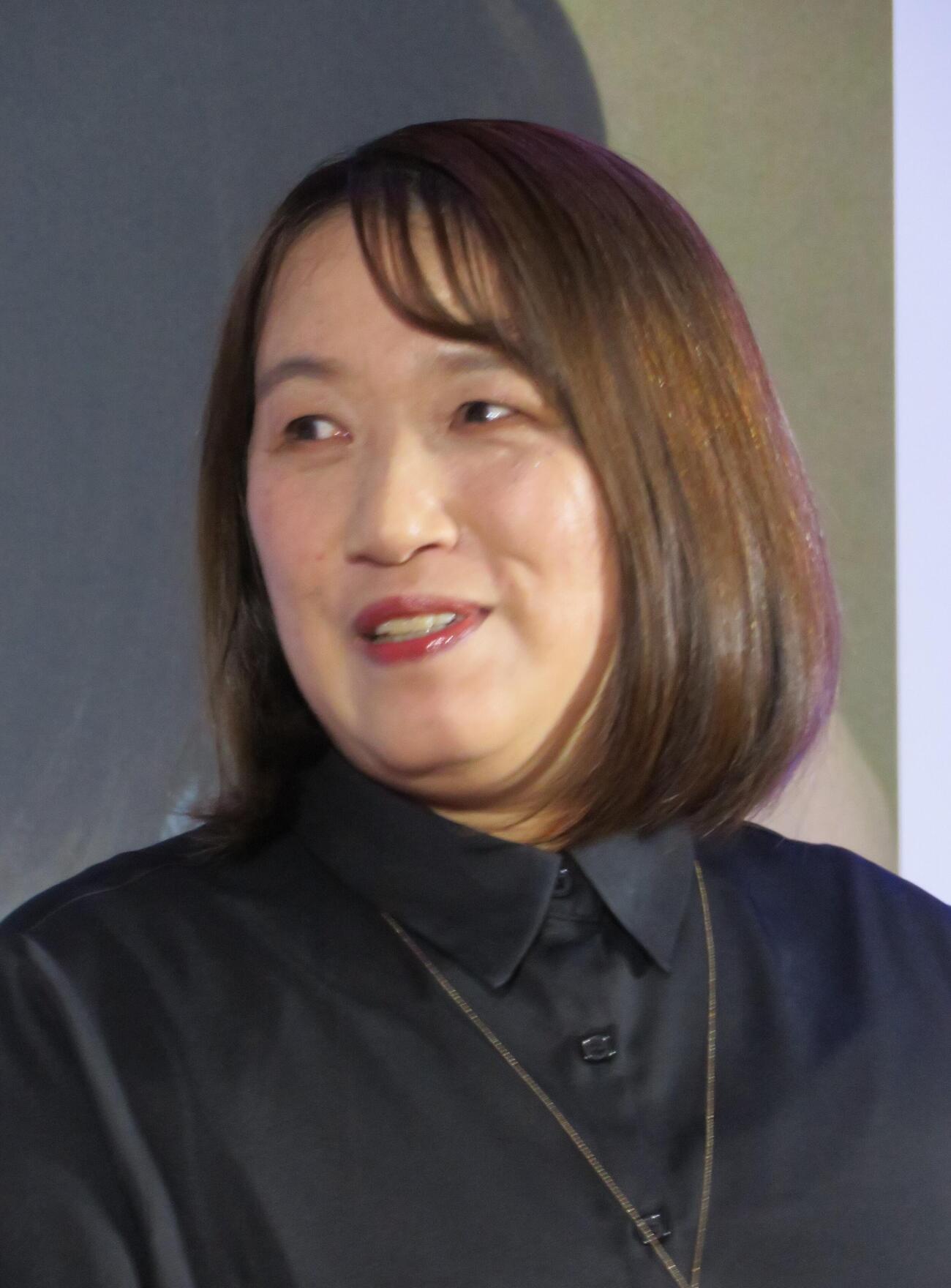 映画「未来」のトークイベントを行った湊かなえさん