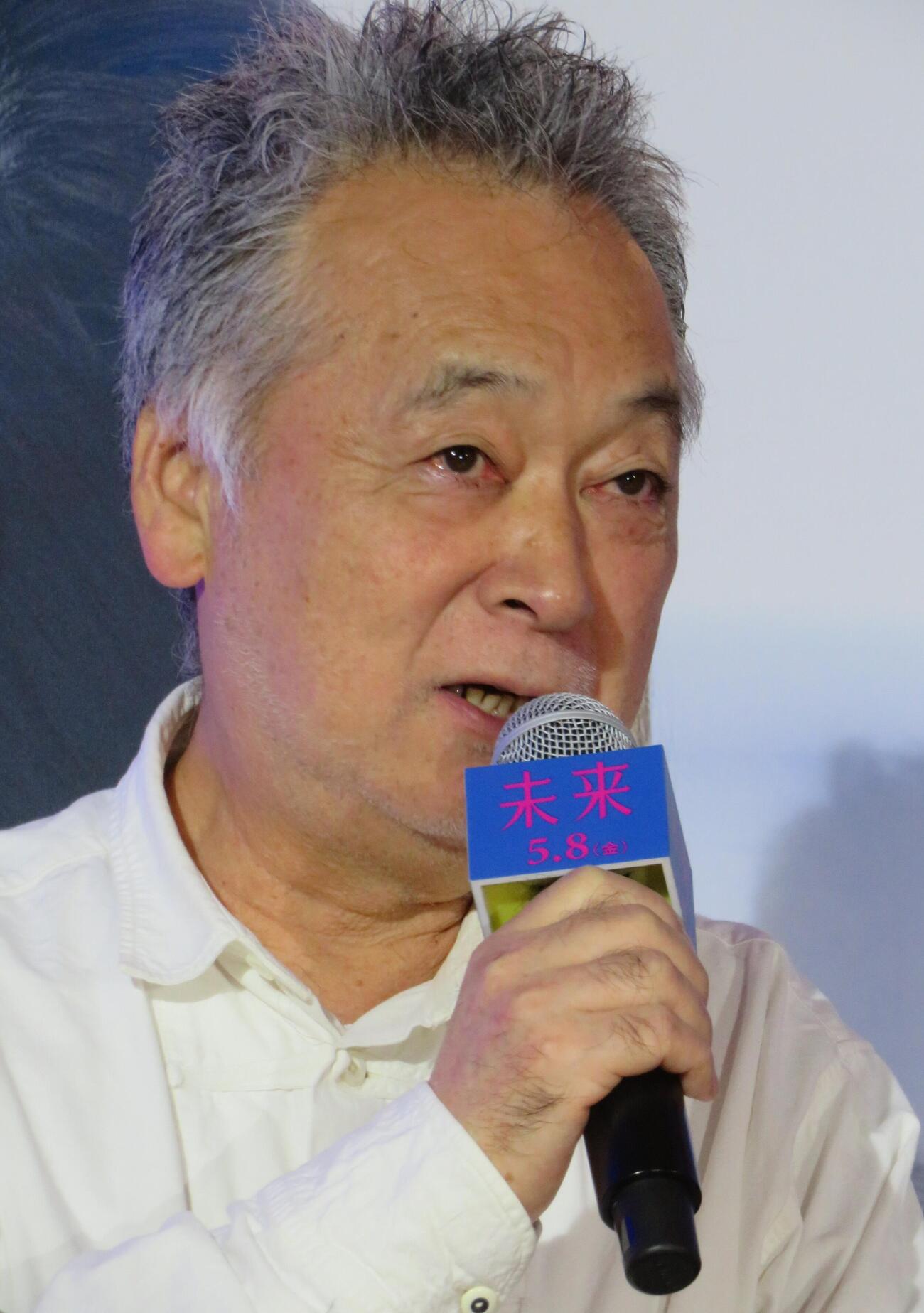 映画「未来」のトークイベントを行った瀬々敬久監督