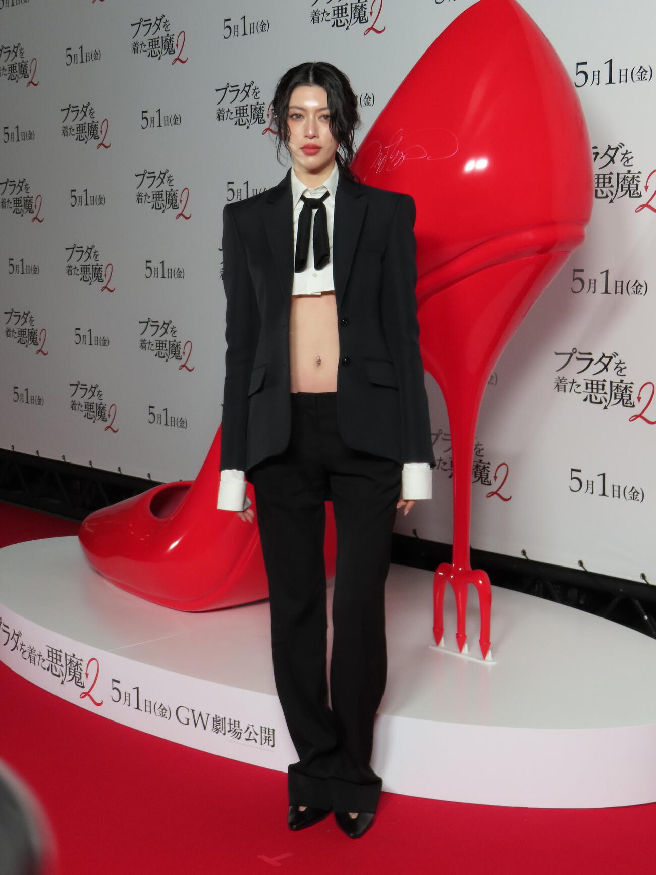 映画「プラダを着た悪魔2」ジャパンプレミアに登場した三吉彩花