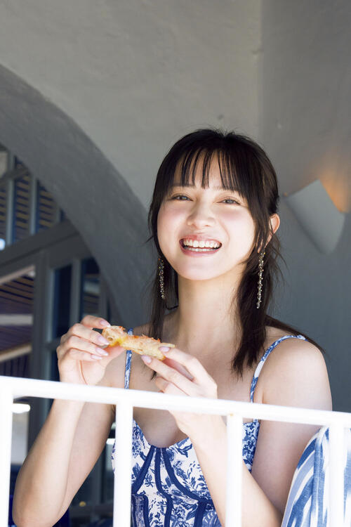 桃月なしこ「恥ずかしくもありますけど」写真集で初撮影をオマージュ