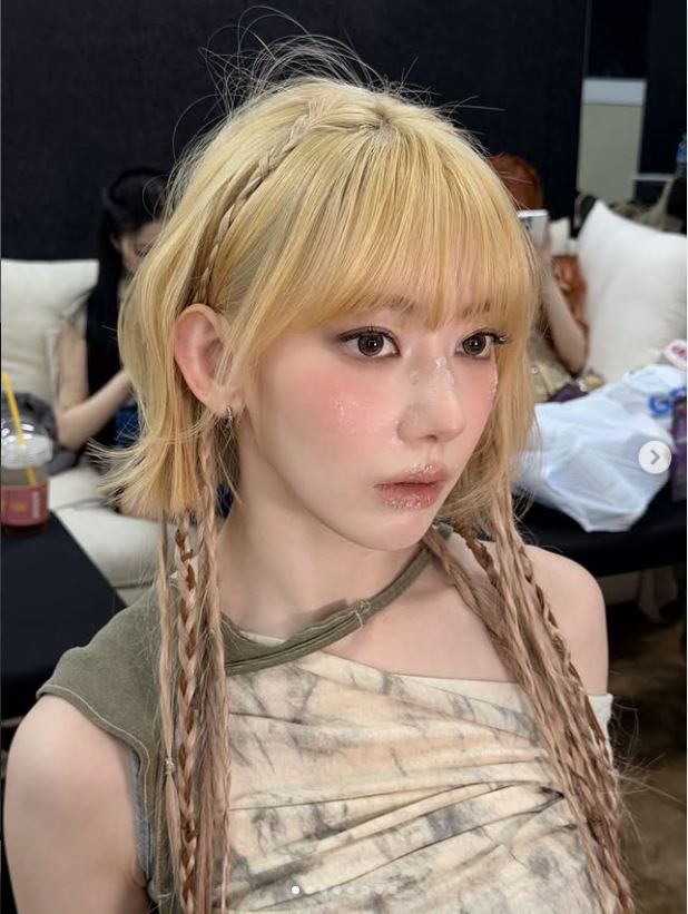 LE　SSERAFIMのSAKURAのインスタグラムから