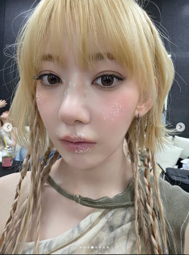 LE　SSERAFIMのSAKURAのインスタグラムから