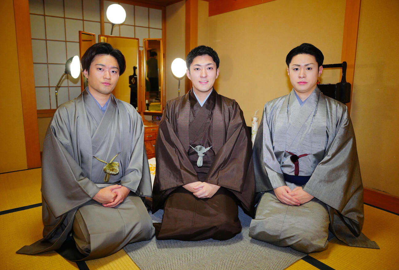 兄弟で自主公演「神谷町小歌舞伎」を行い歌舞伎の魅力を発信する中村福之助（左）、橋之助、歌之助（撮影・垰建太）