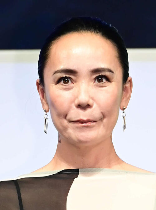 「12歳まで本当のお父さんだと思っていたひとが他界した」河瀨直美監督、“パパ”の死去を報告