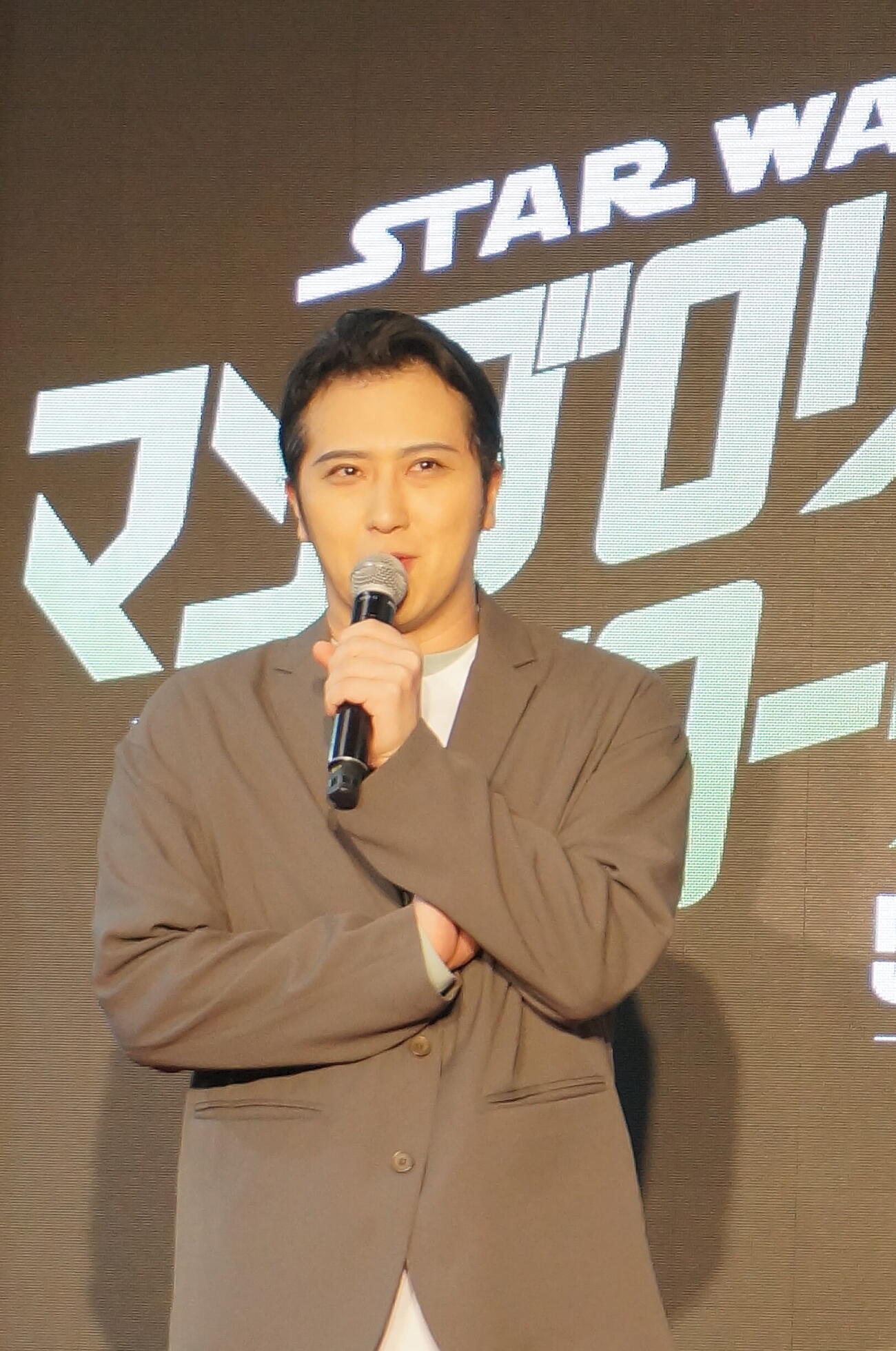 「スター・ウォーズ」への想いを語る尾上松也