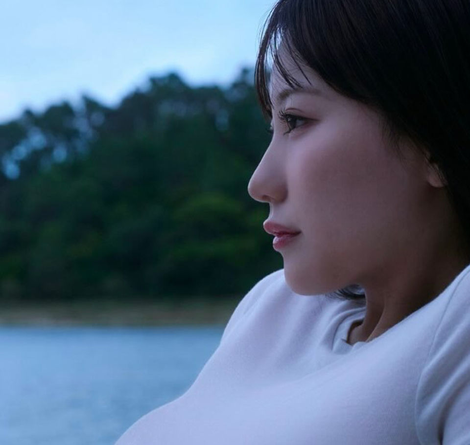 田中美久のボディーラインくっきり（田中美久のインスタグラムから）