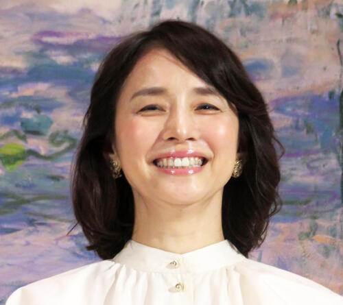 石田ゆり子のストレッチ動画が話題！その魅力とは