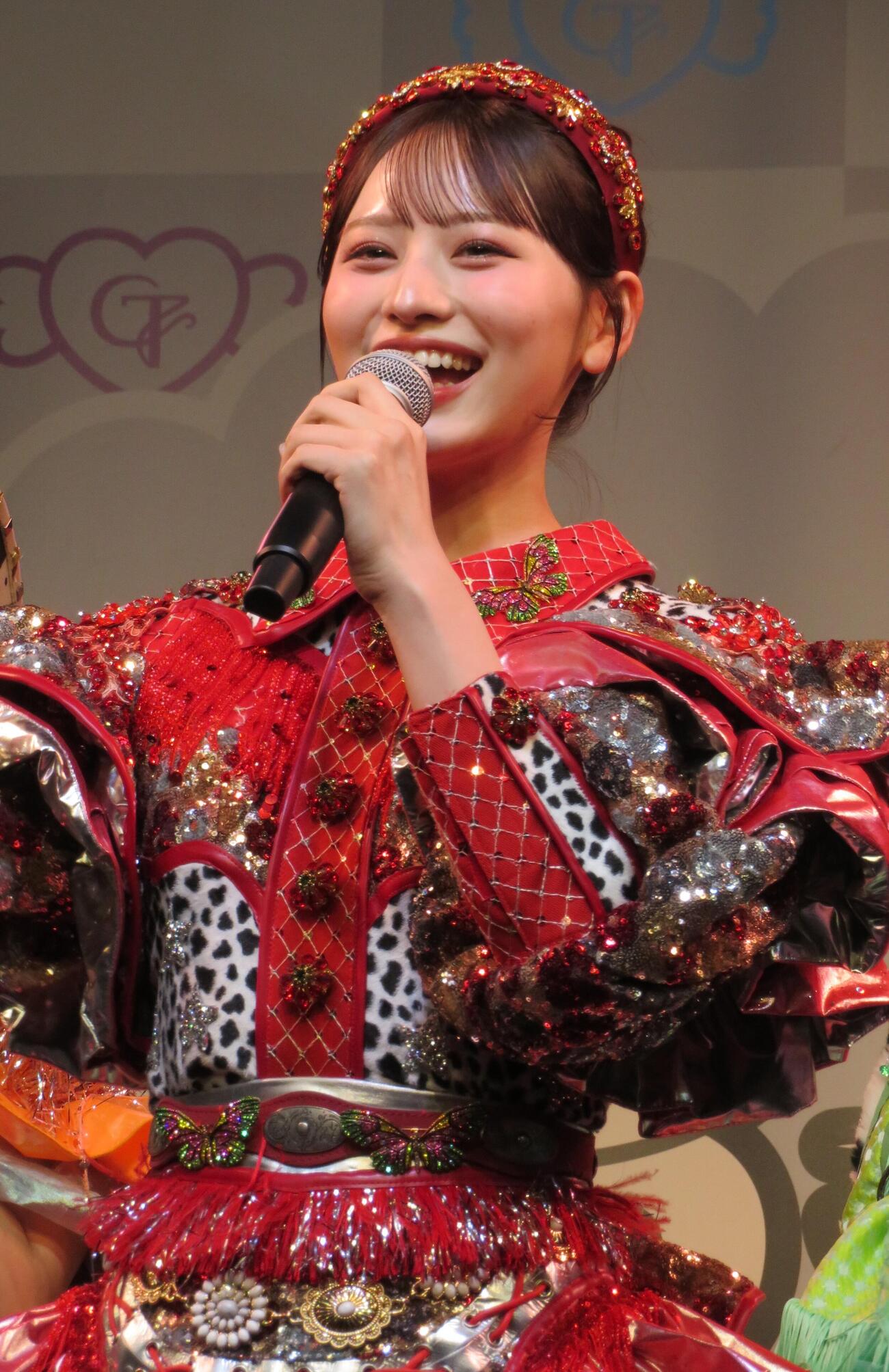 「浅草花やしき」でコラボ会見を行ったCANDY TUNEの立花琴未
