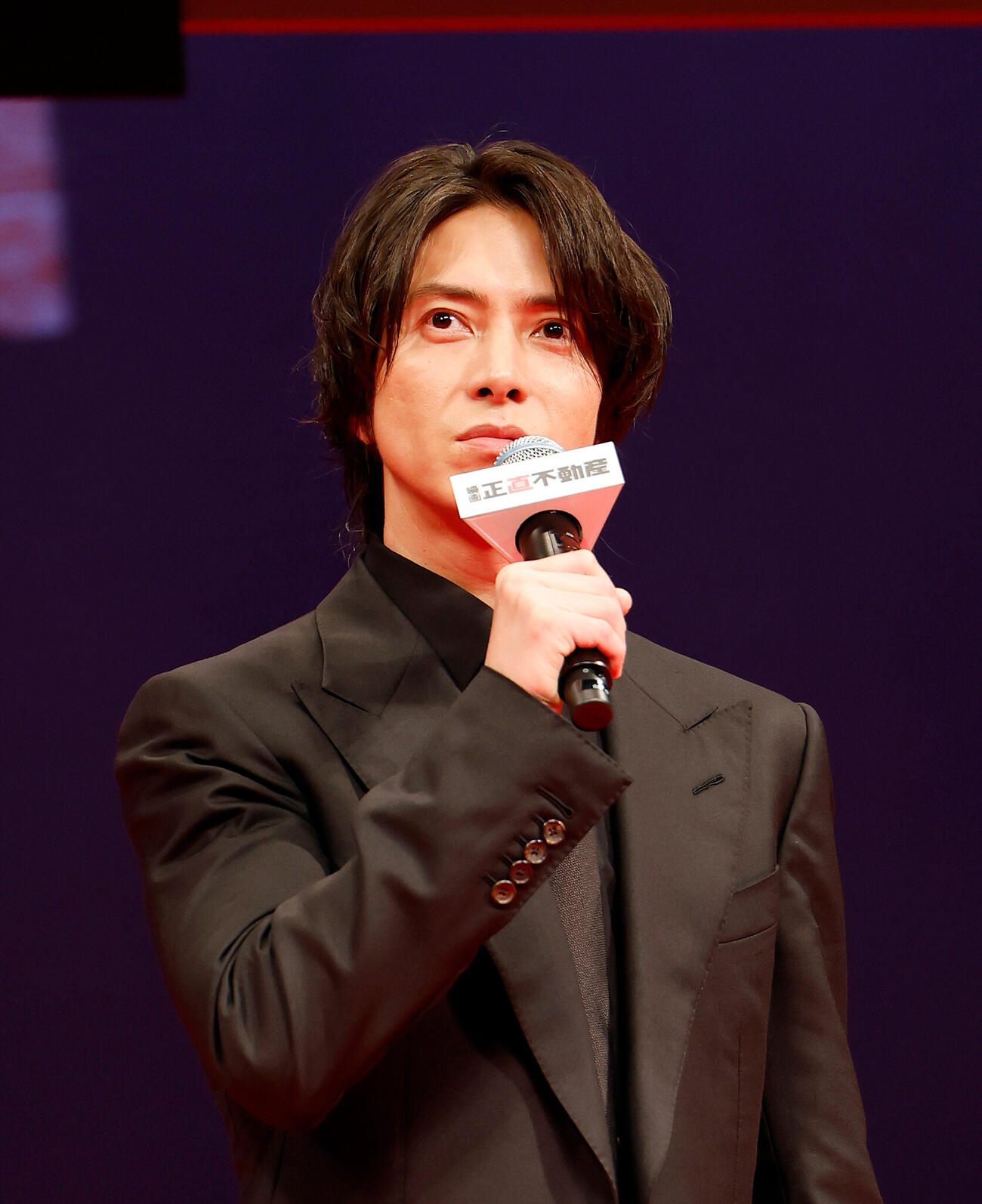 映画「正直不動産」完成披露試写会に登壇し、話す山下智久（撮影・山本朝陽）