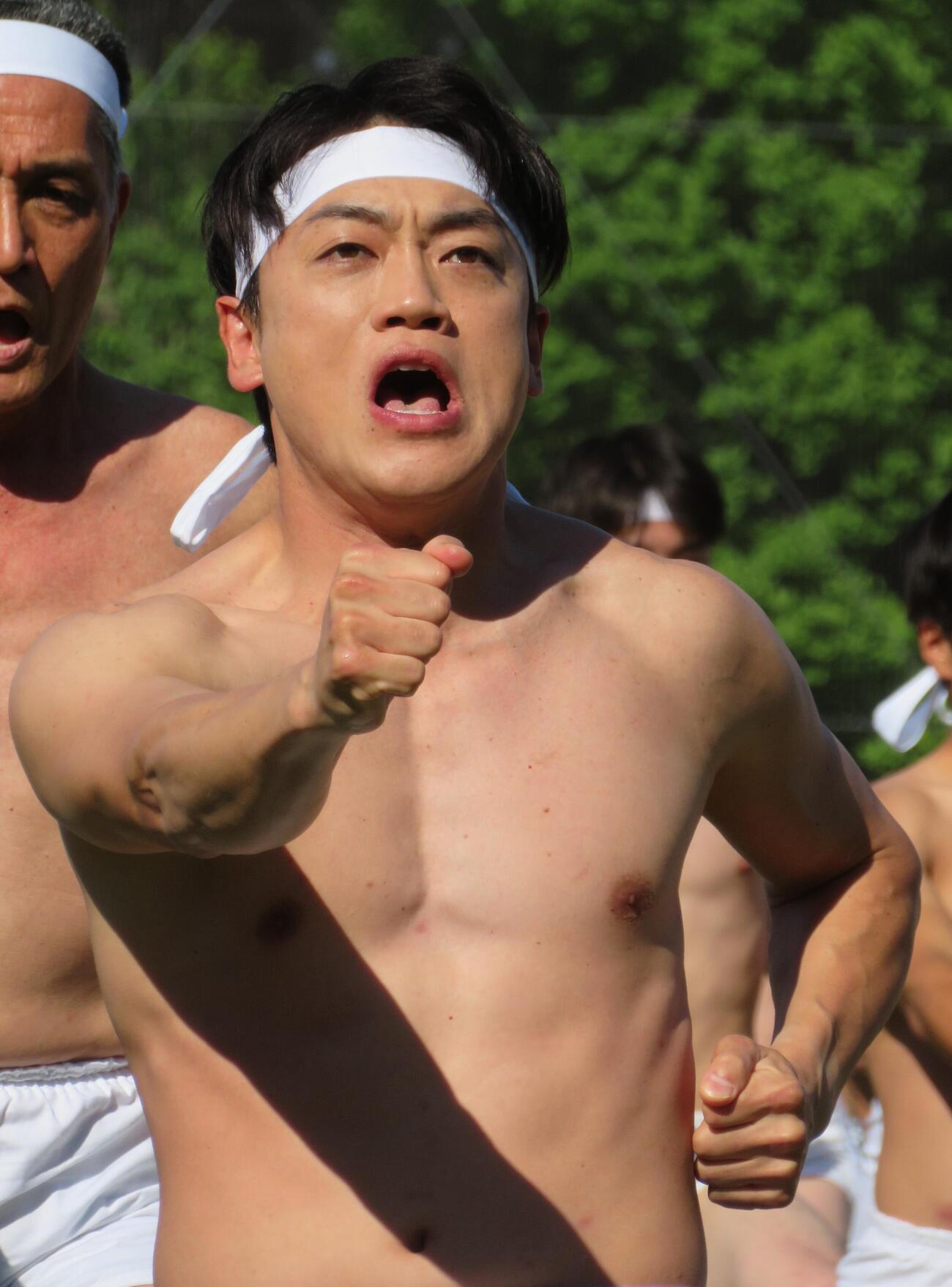 日体大の「エッサッサ100周年記念イベント」に参加した、おばたのお兄さん