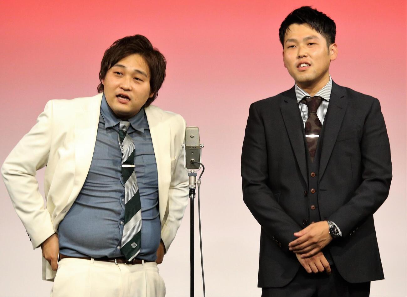 ダブルヒガシの大東翔生（左）と東良介（2023年5月撮影）